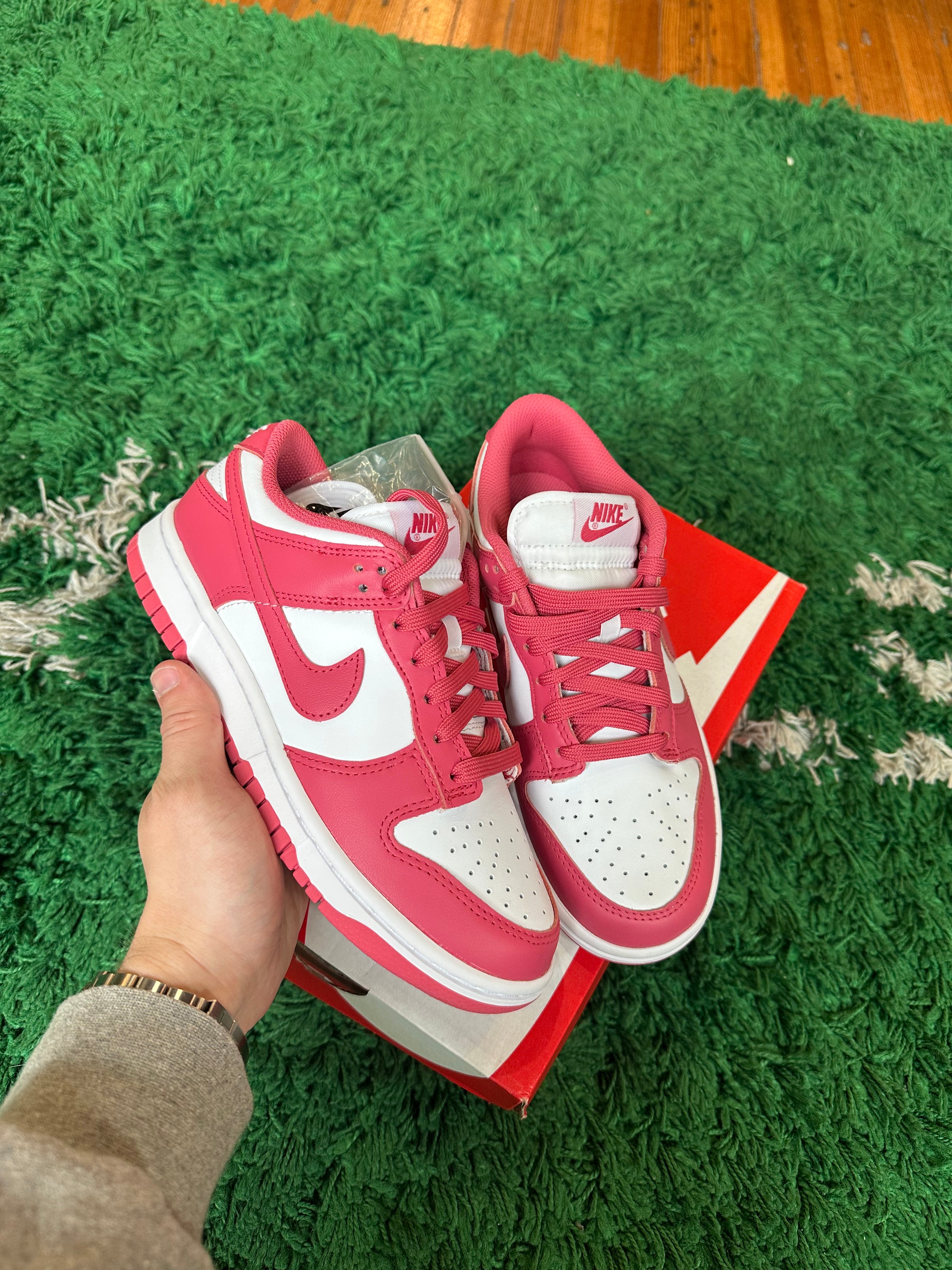 Nike Dunk Low “Archeo Pink”
