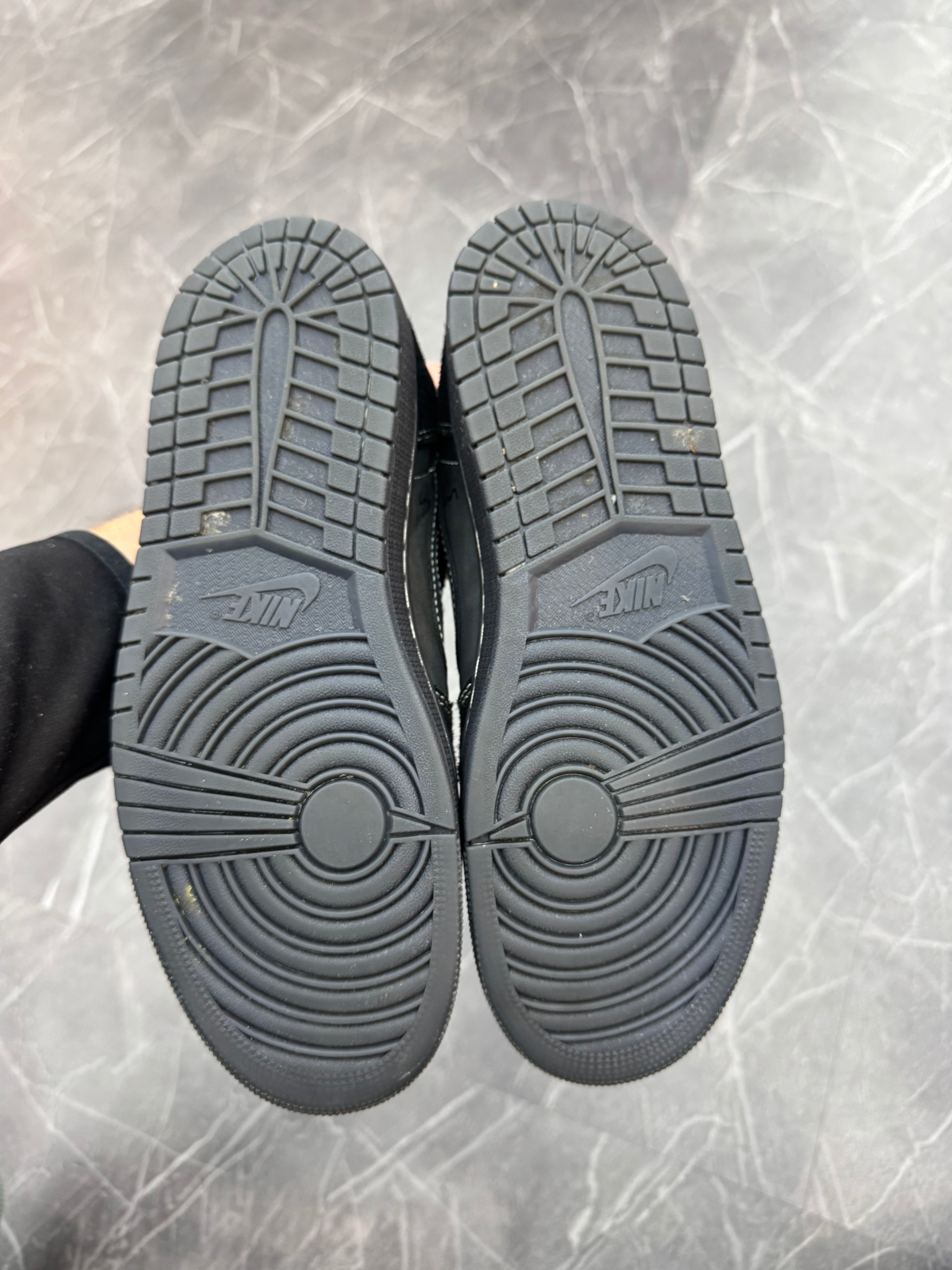 Jordan 1 Low Travis Scott Phantom