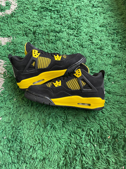 Jordan 4 “Thunder”