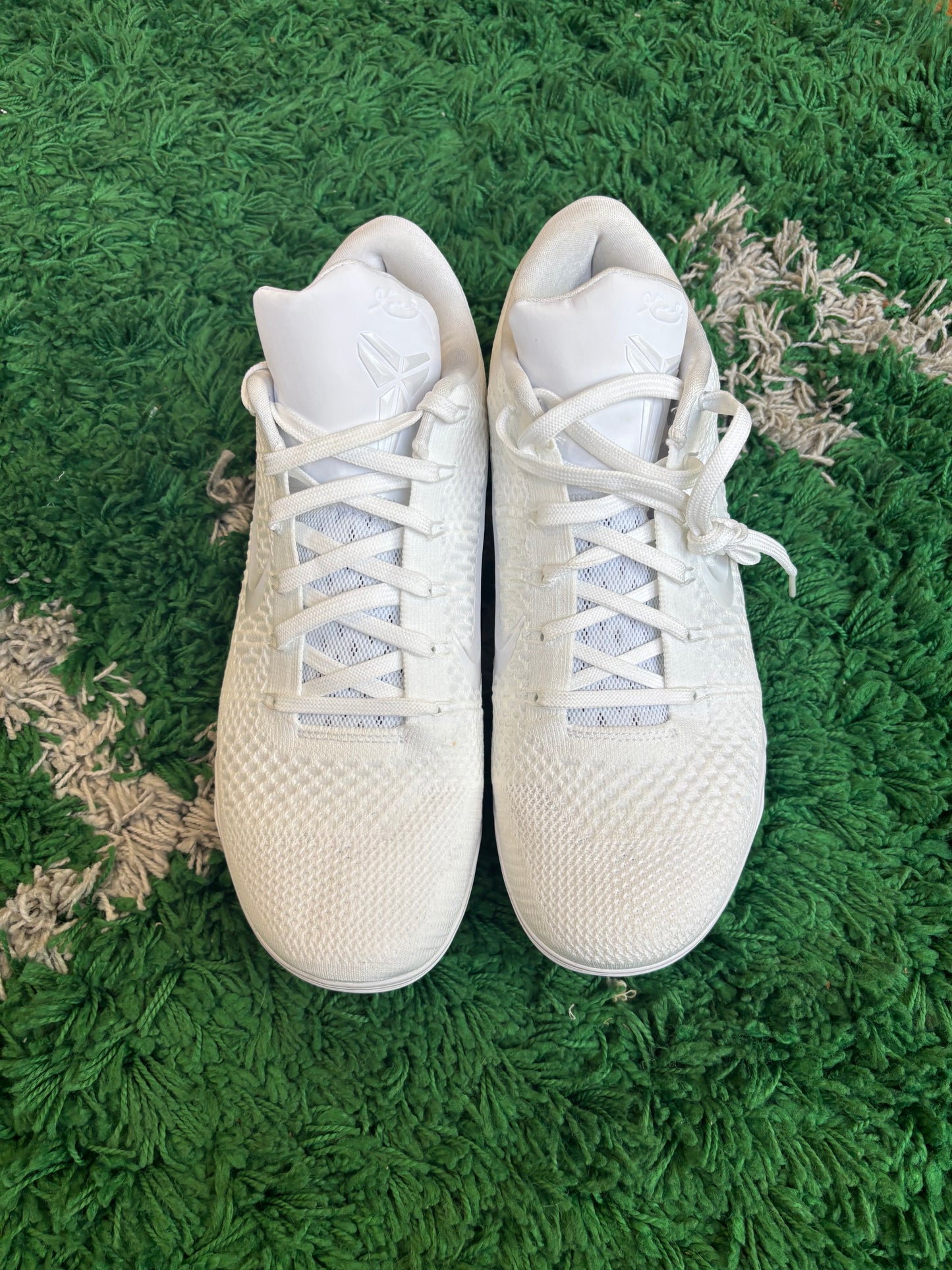 Kobe 9 Elite Low “Halo”