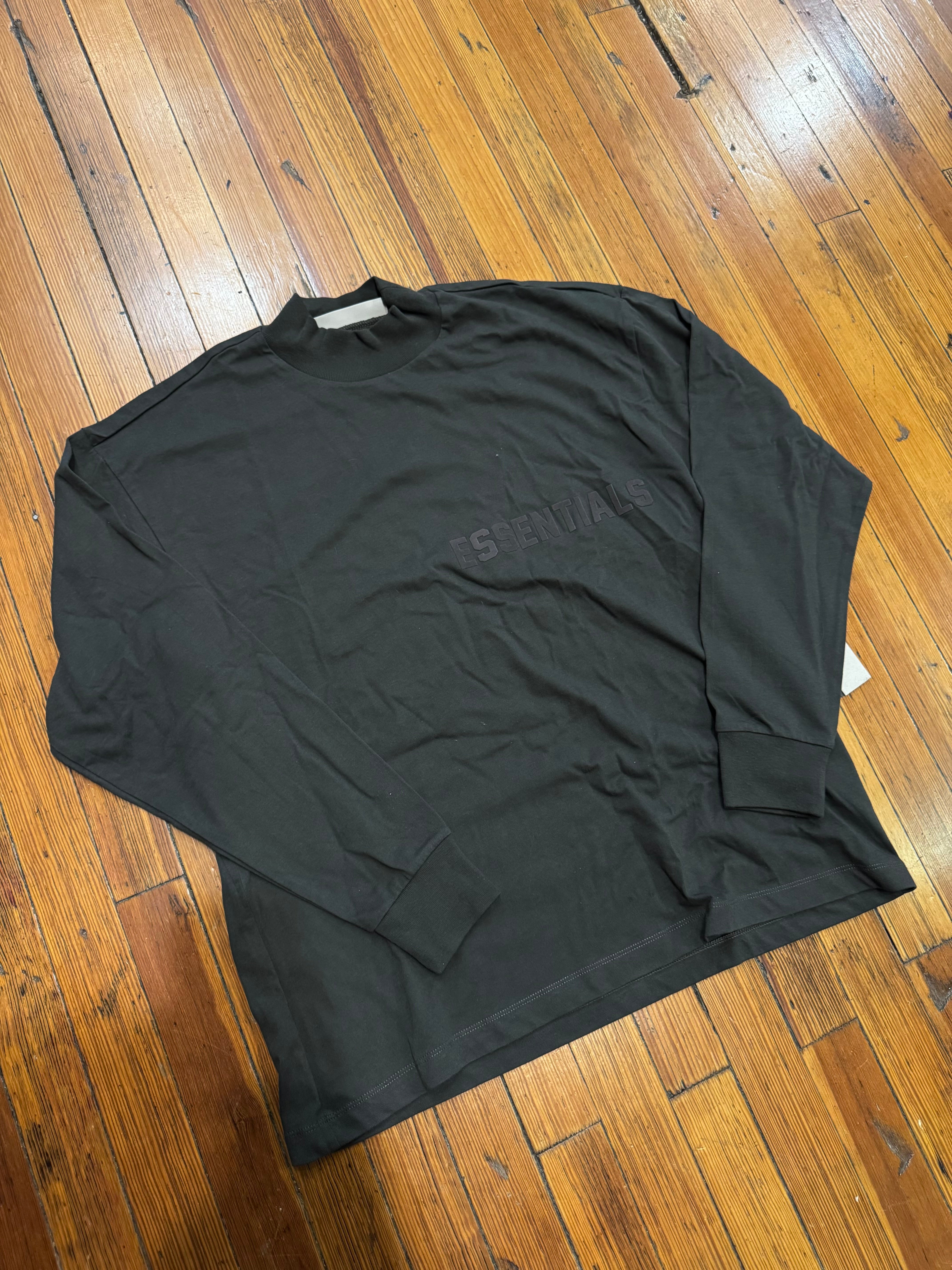 Essentials L/S Tee “Iron”