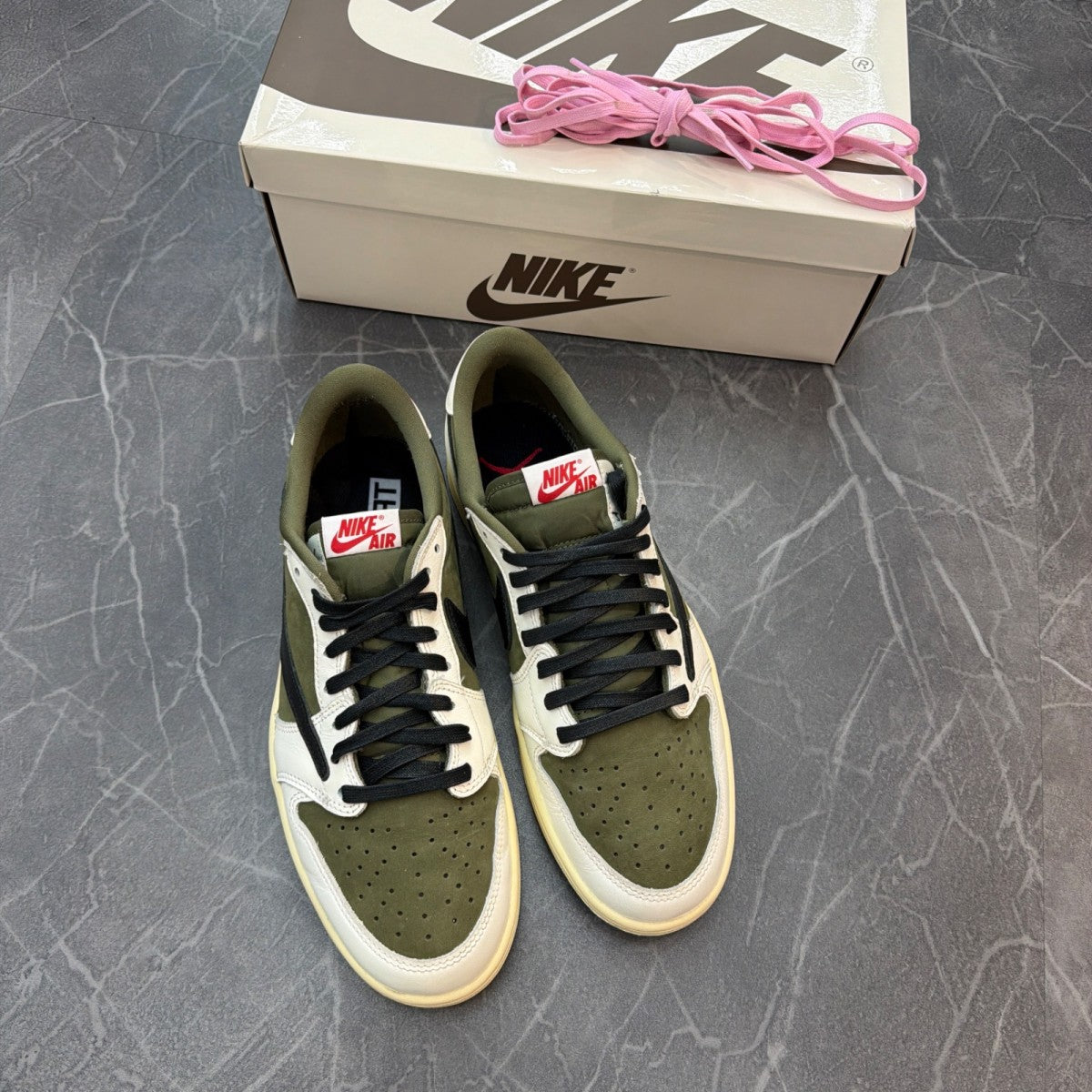 Jordan 1 Retro Low OG SP Travis Scott Medium Olive - Image 2