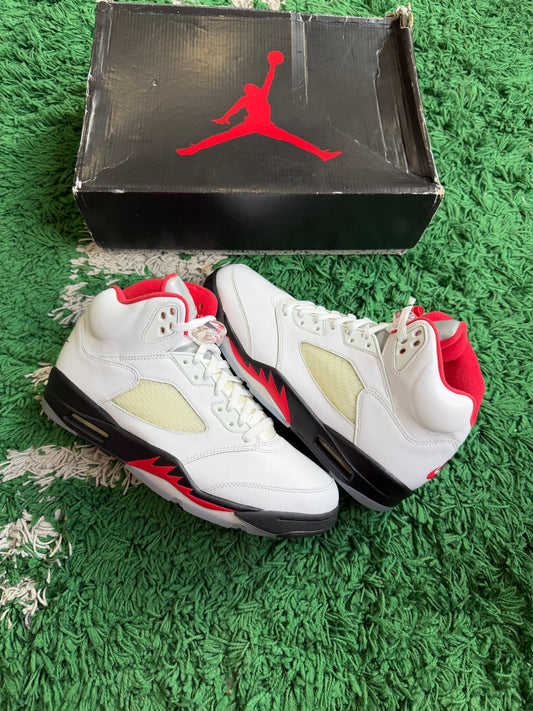 Jordan 5 “Fire Red” (2020)