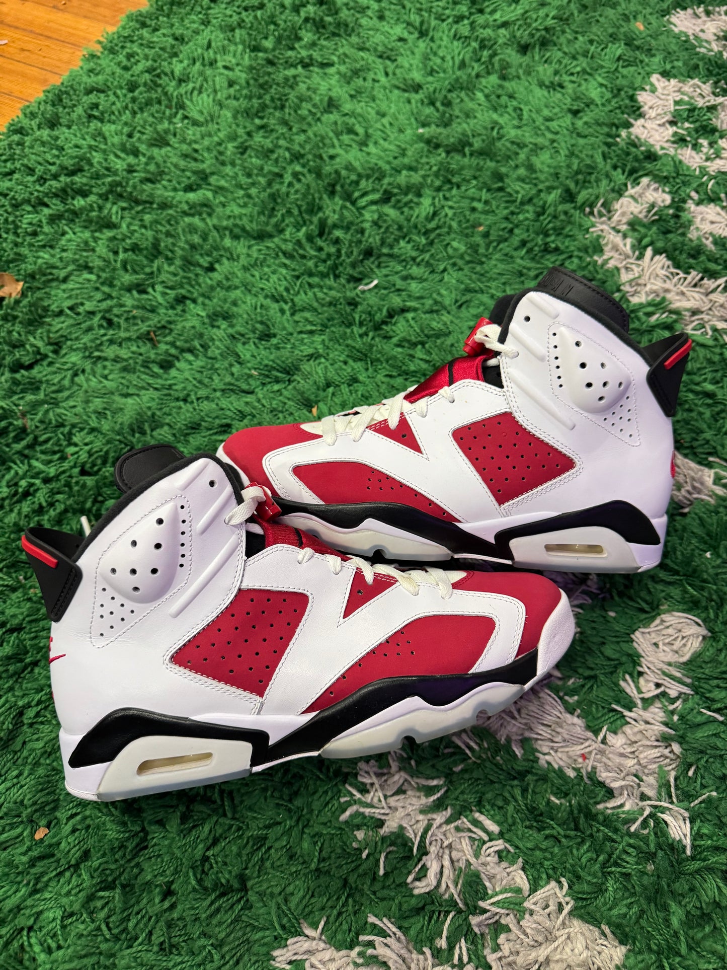 Jordan 6 “Carmine”