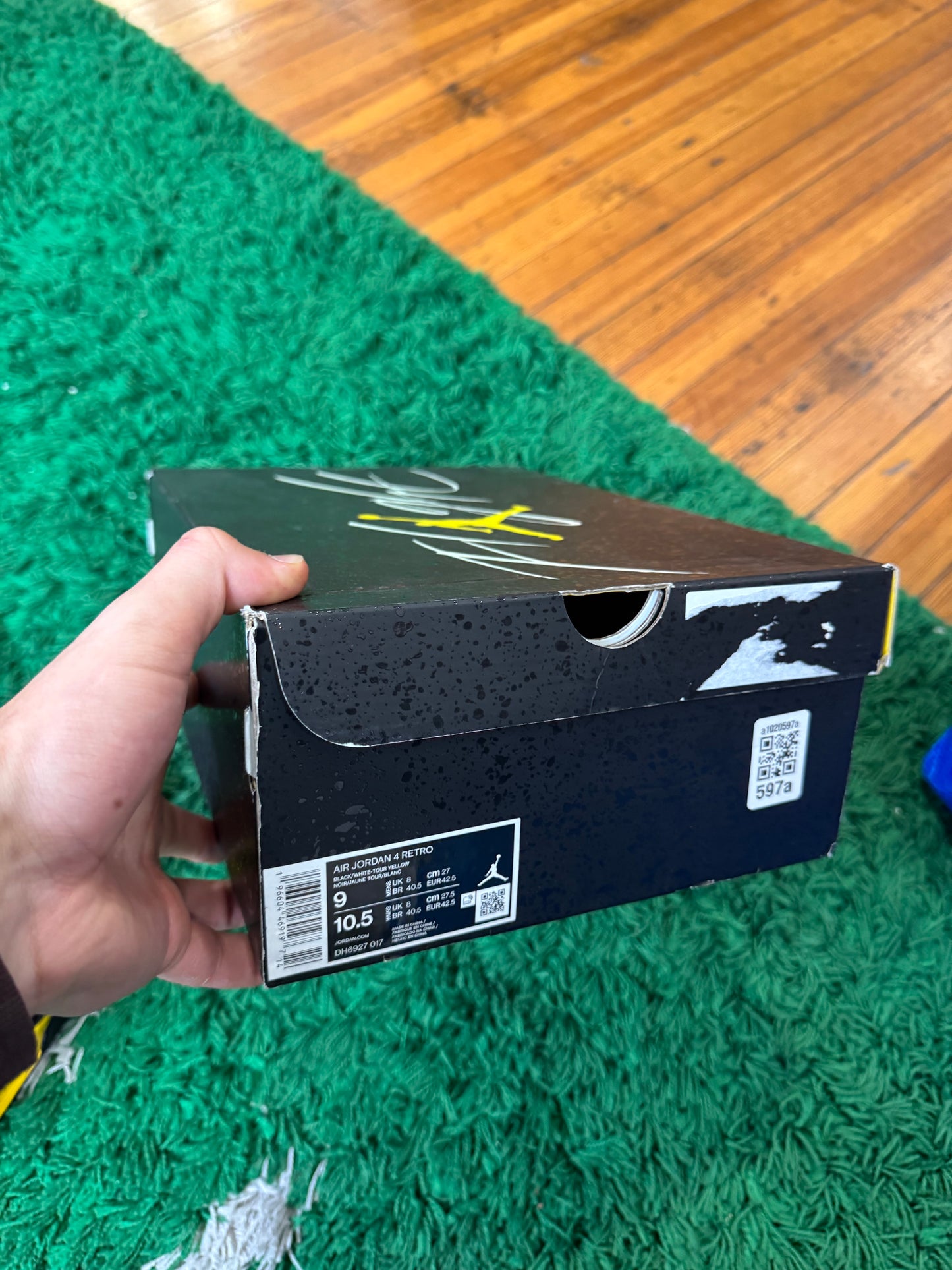 Jordan 4 “Thunder”