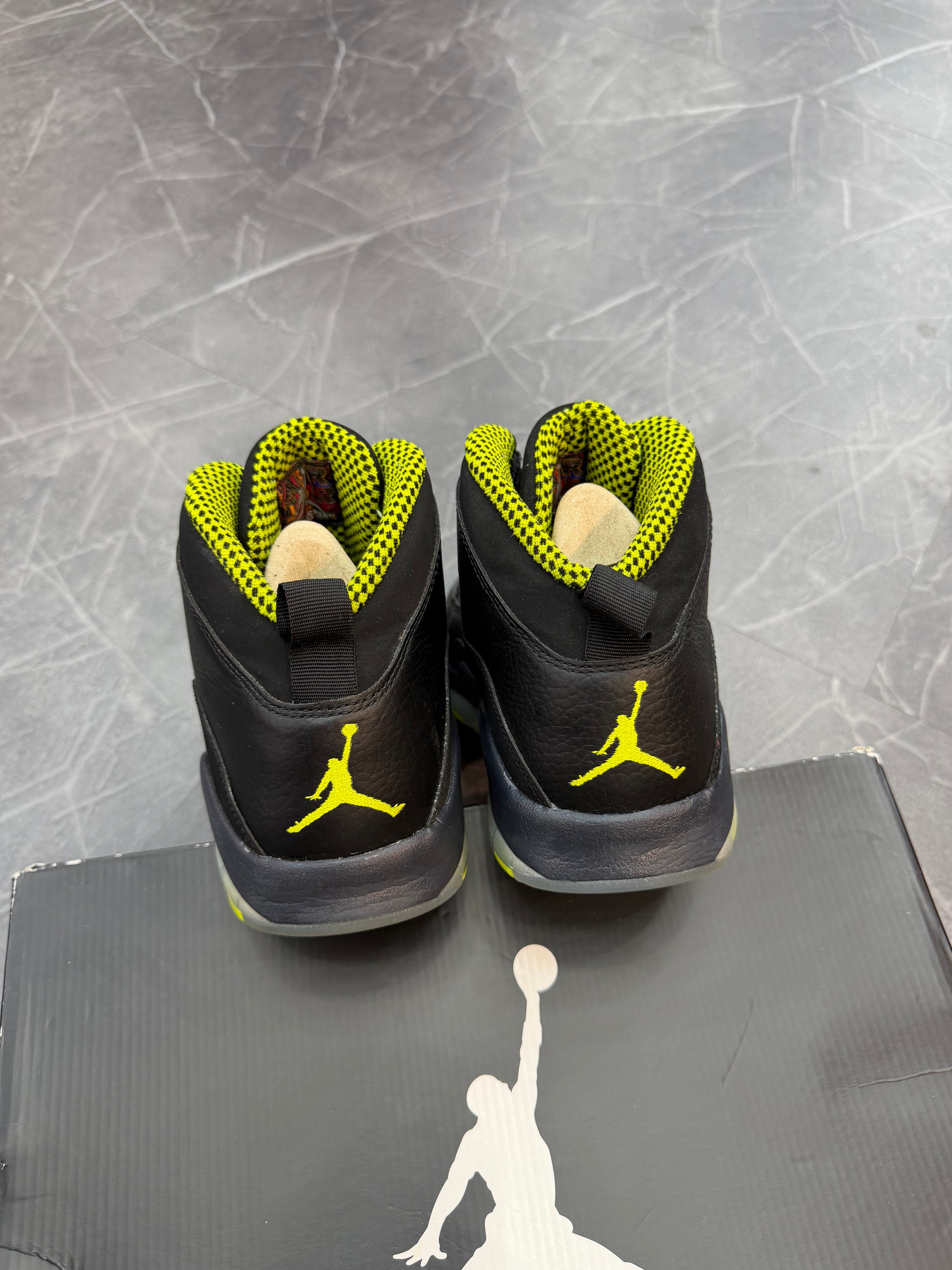 Jordan 10 “Venom Green”