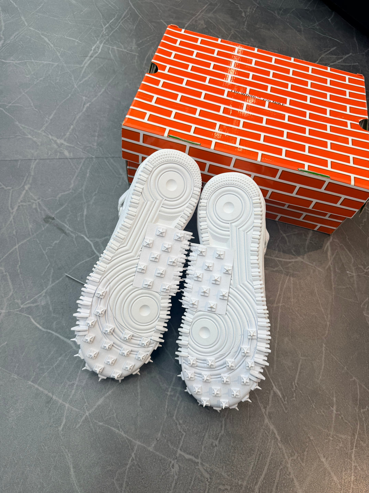 Nike Air Force 1 Mid Off-White Graffiti White