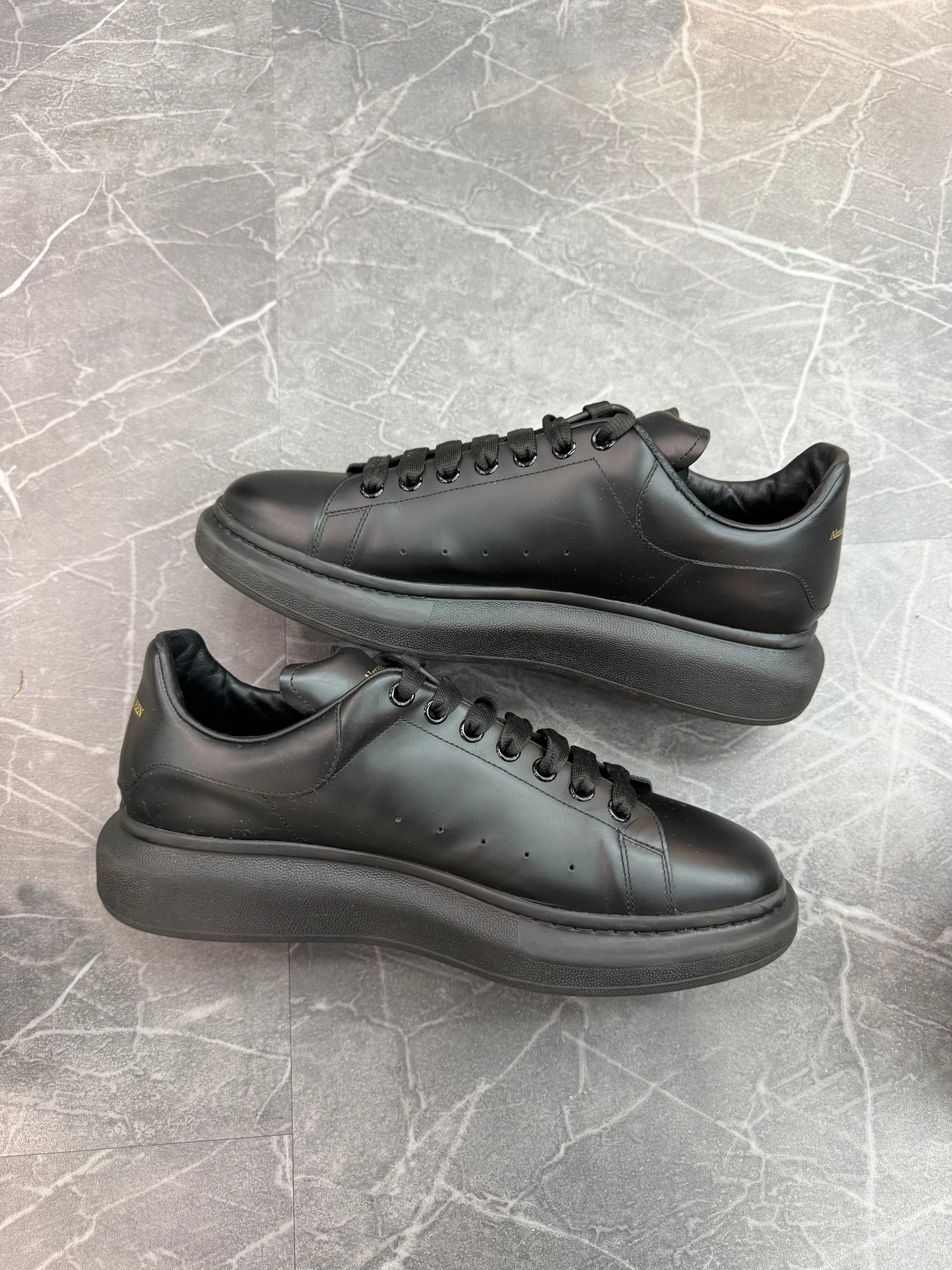 Alexander Mcqueen Sneaker “All Black”