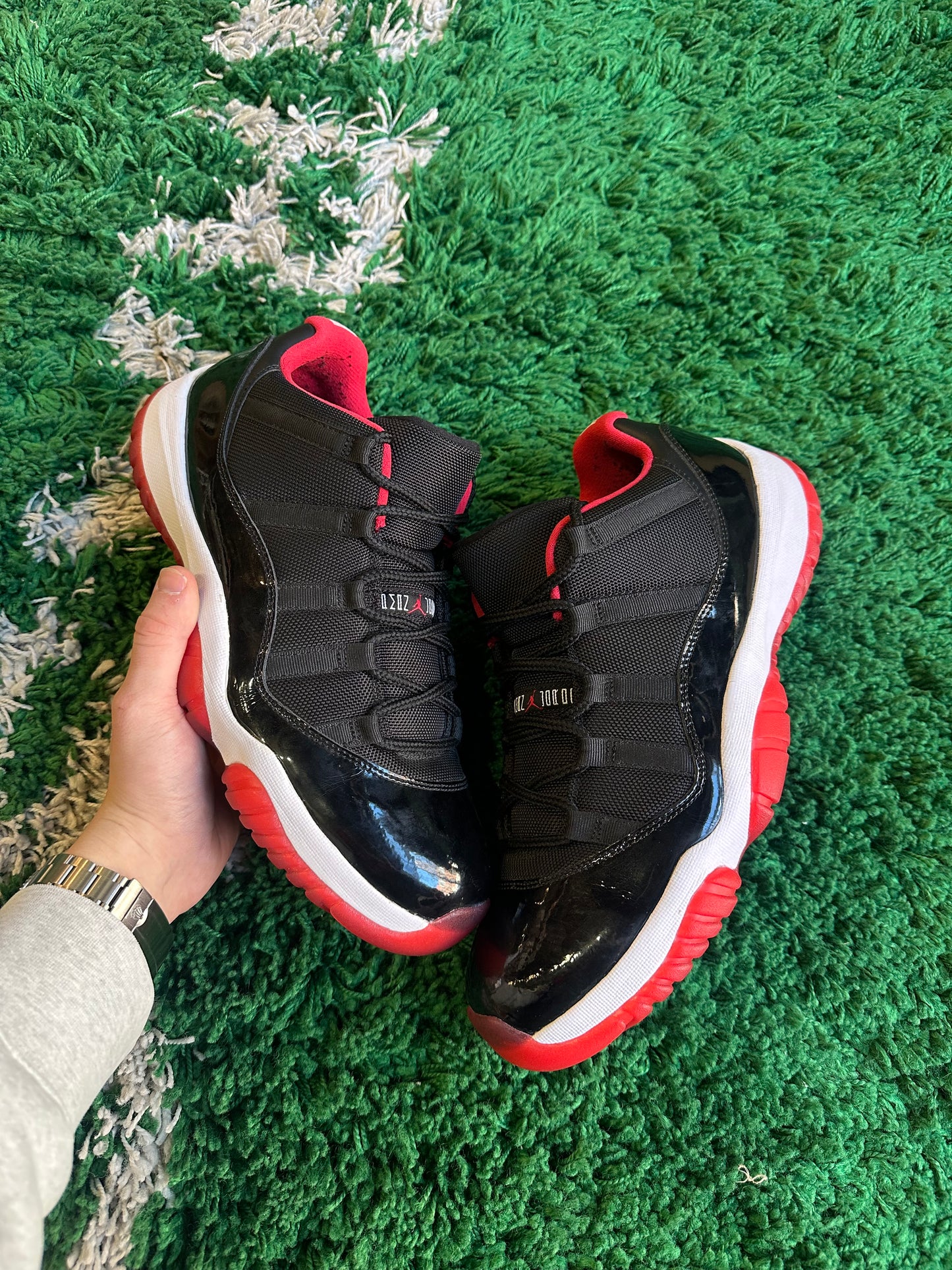 Jordan 11 Low “Bred”