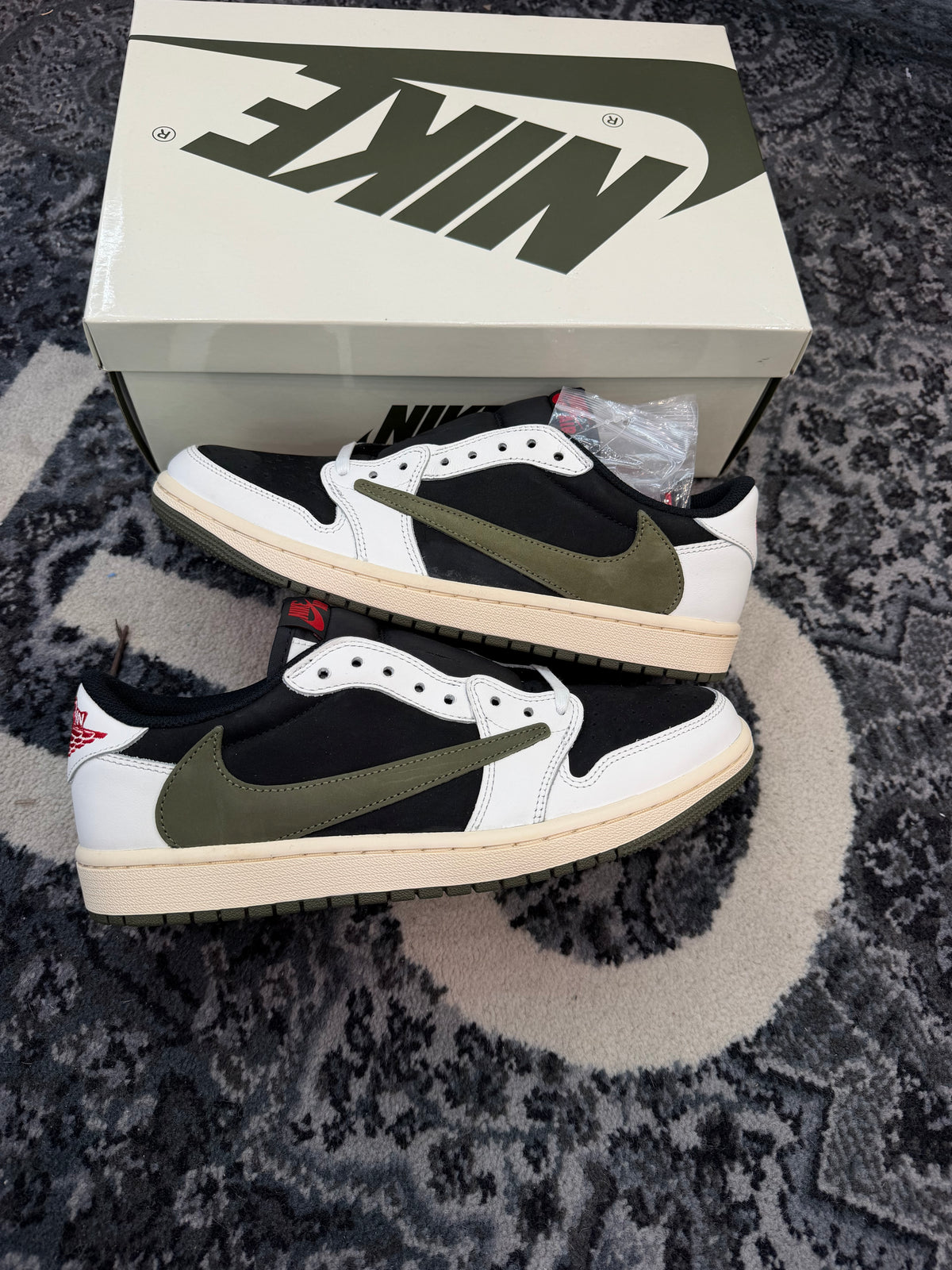Jordan 1 Low x Travis Scott “Olive”