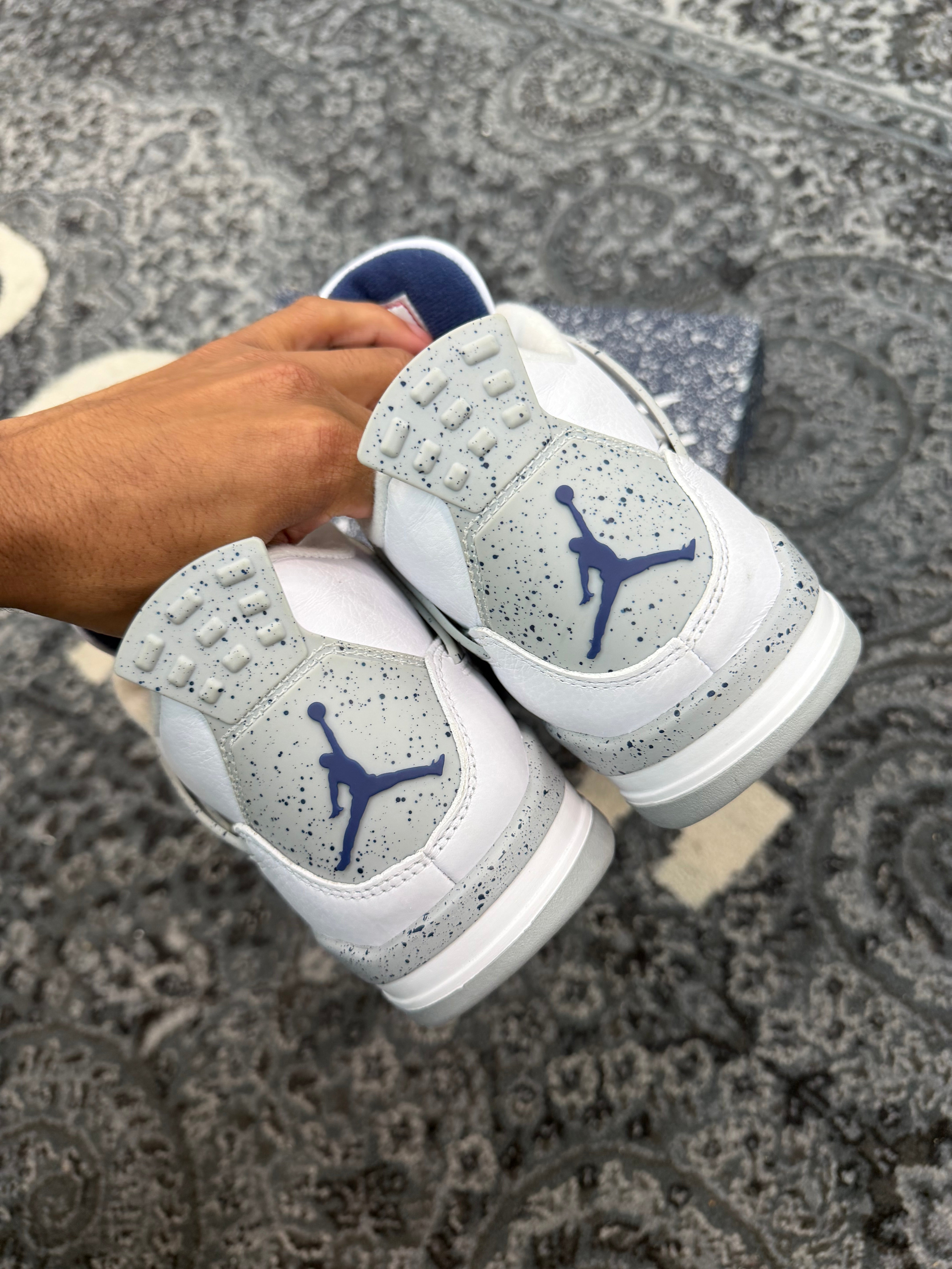 Jordan 4 “Midnight Navy”