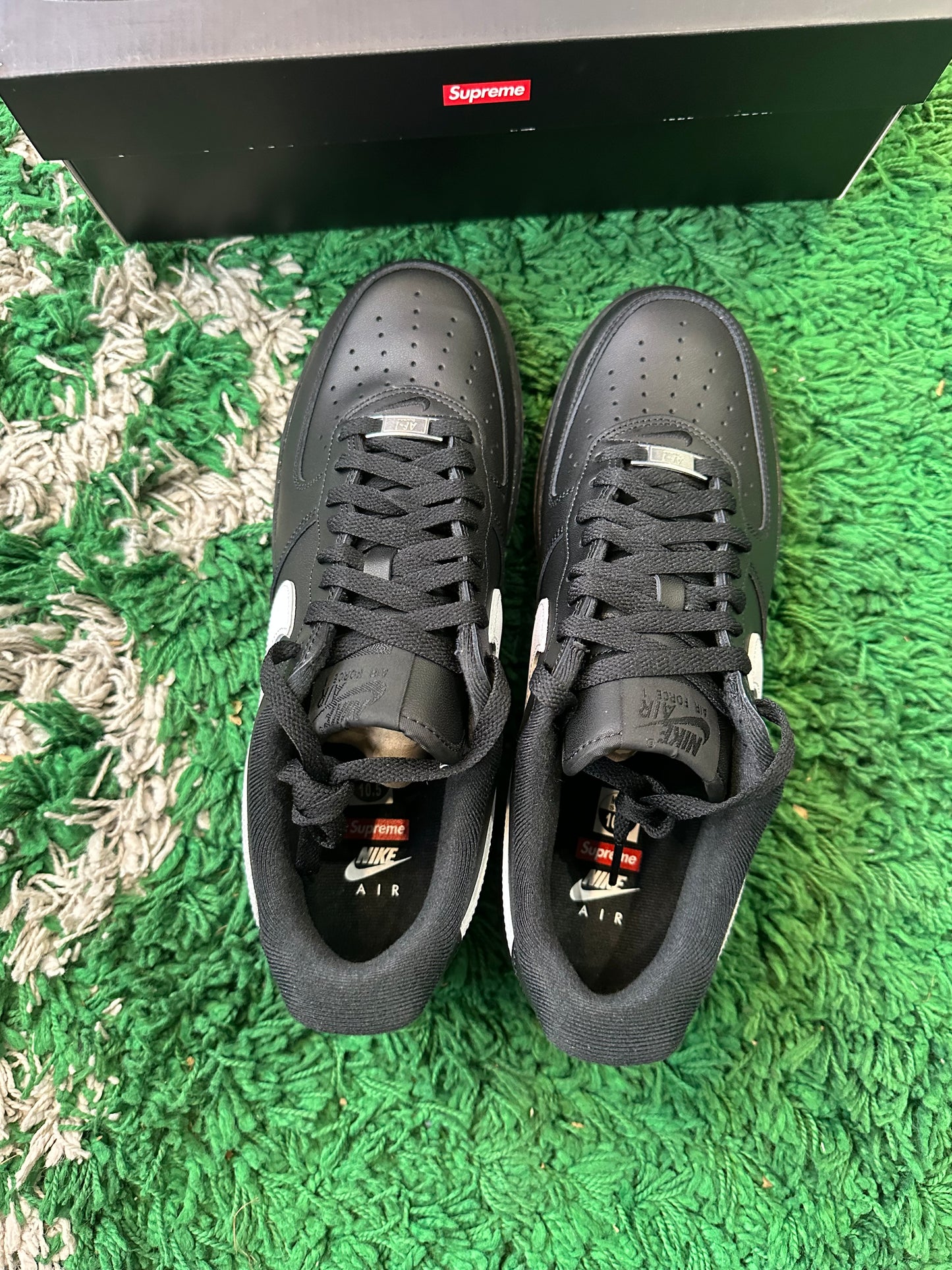 Nike Air Force 1 Low Supreme “Black White”