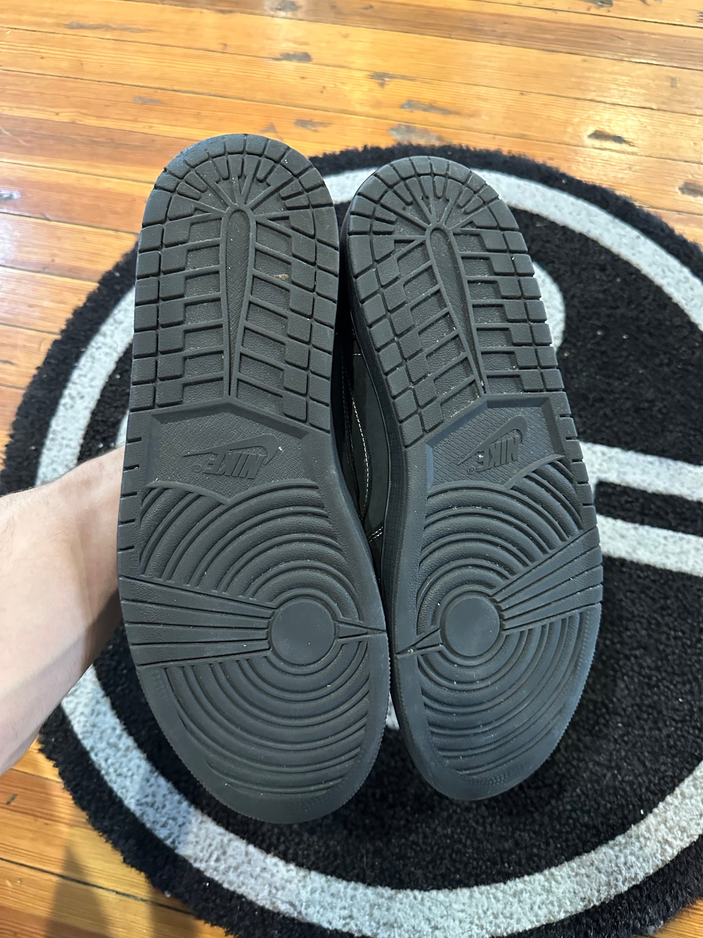 Jordan 1 Travis Low “Phantom”