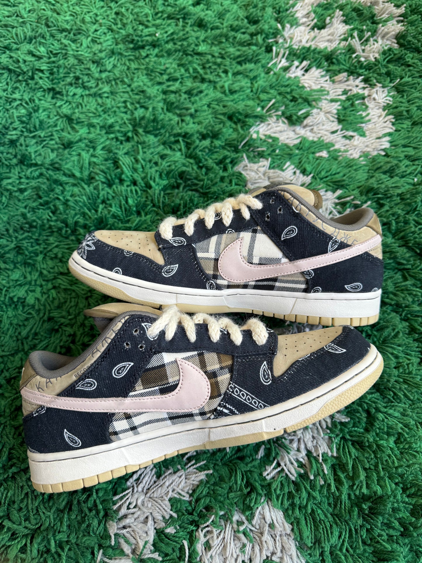 Nike Dunk Low SB “Travis Scott”