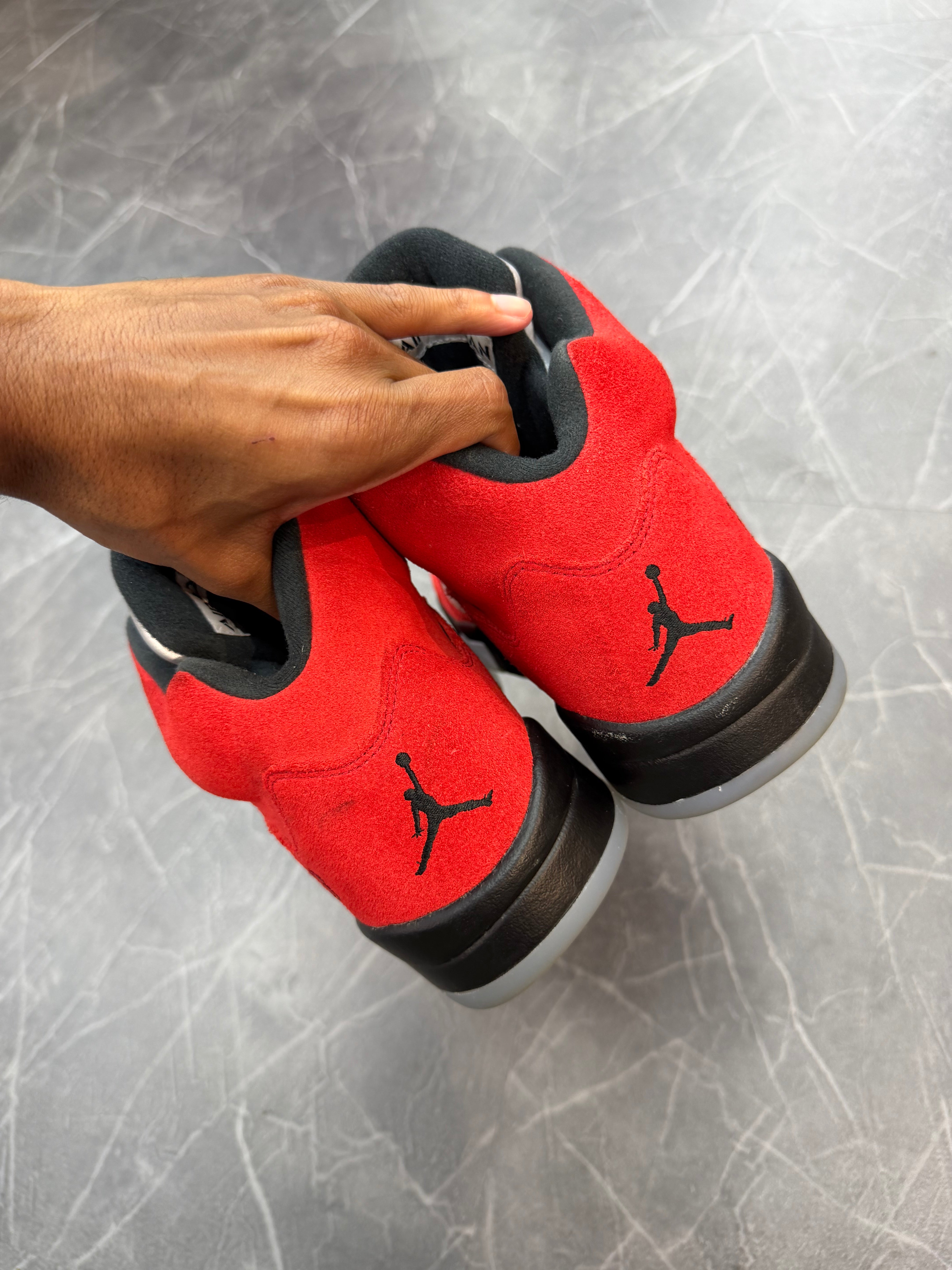 Jordan 5 “Raging Bull”