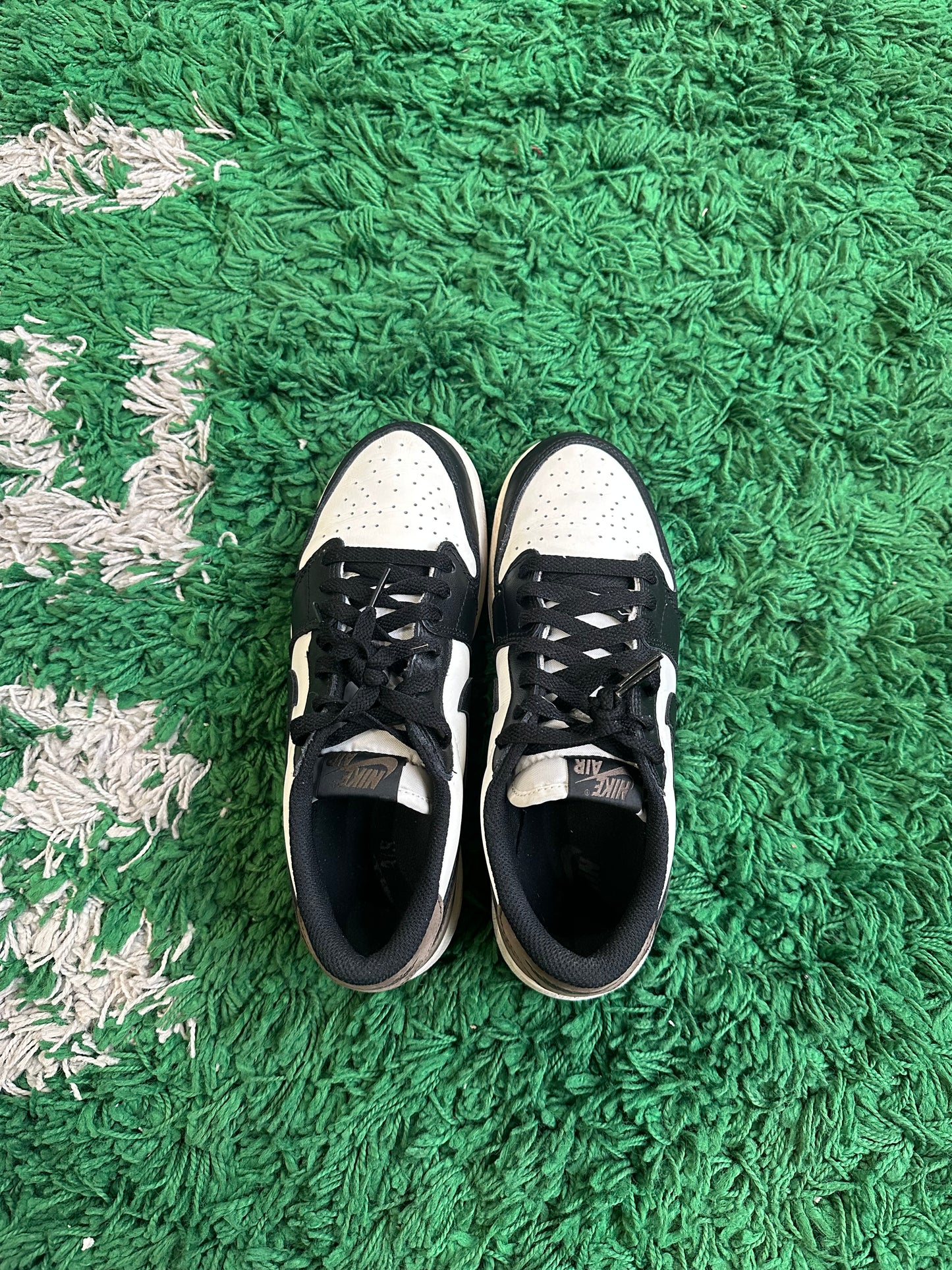 Jordan 1 Low “Mocha”