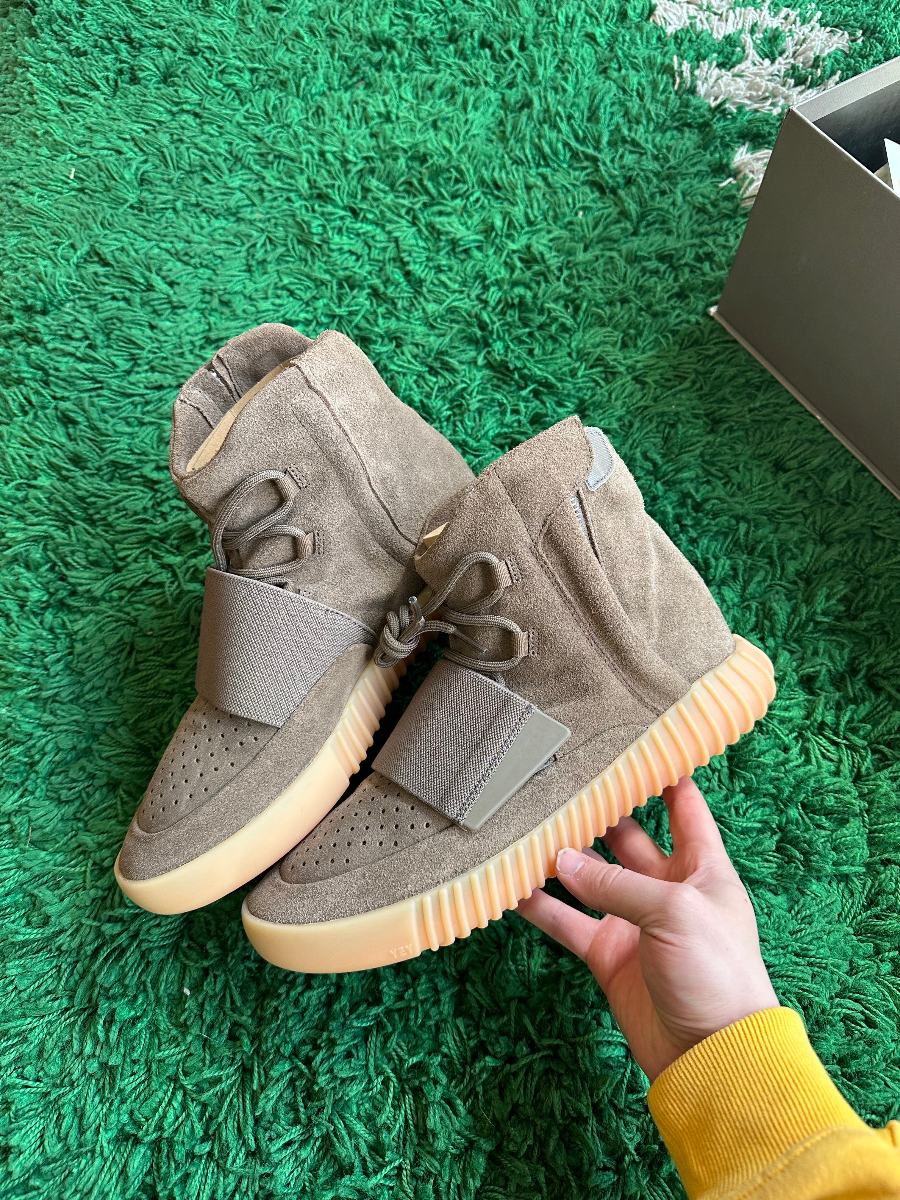 Yeezy Boost 750 “Chocolate”
