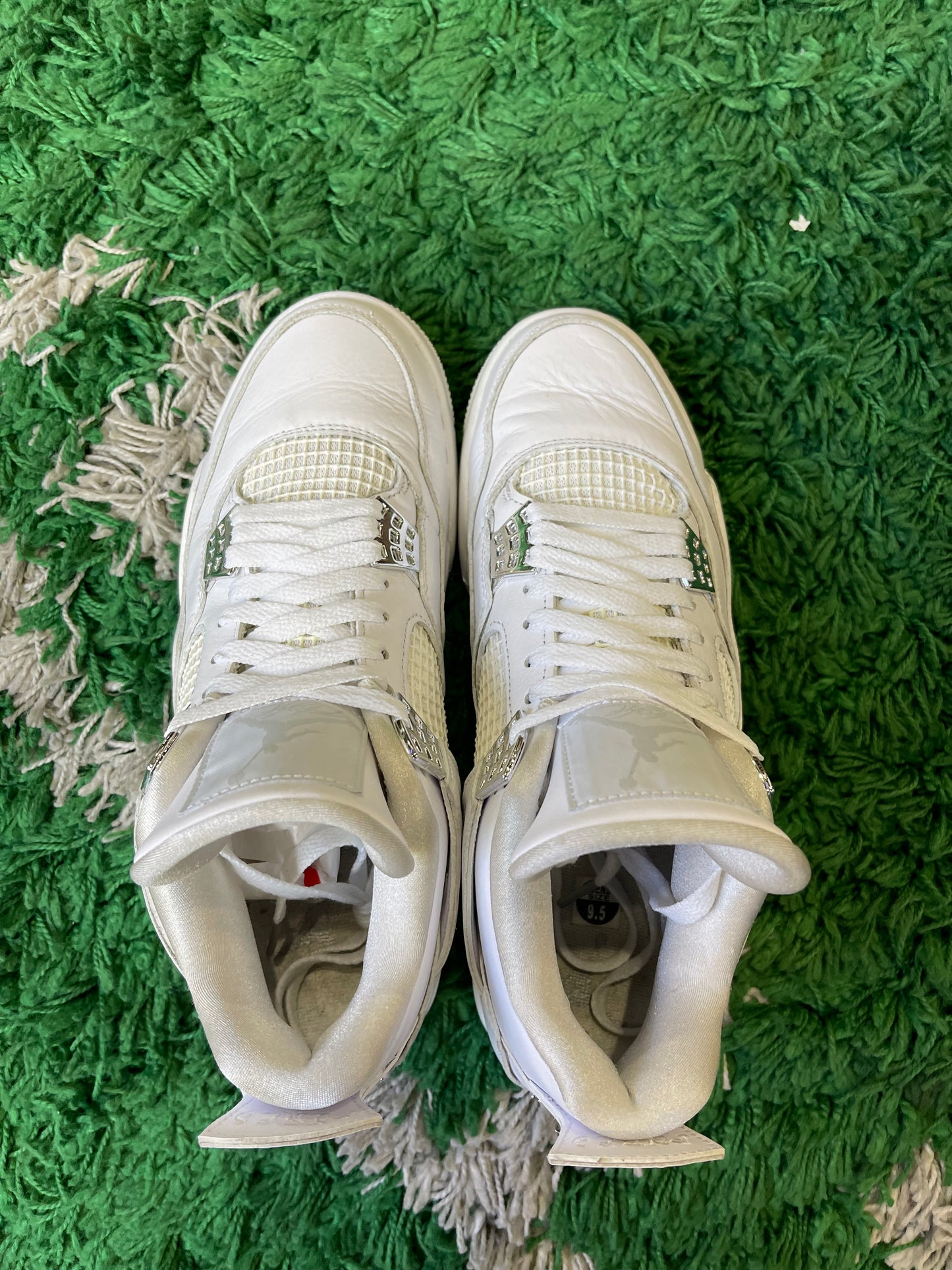 Jordan 4 “Pure Money” (2017)