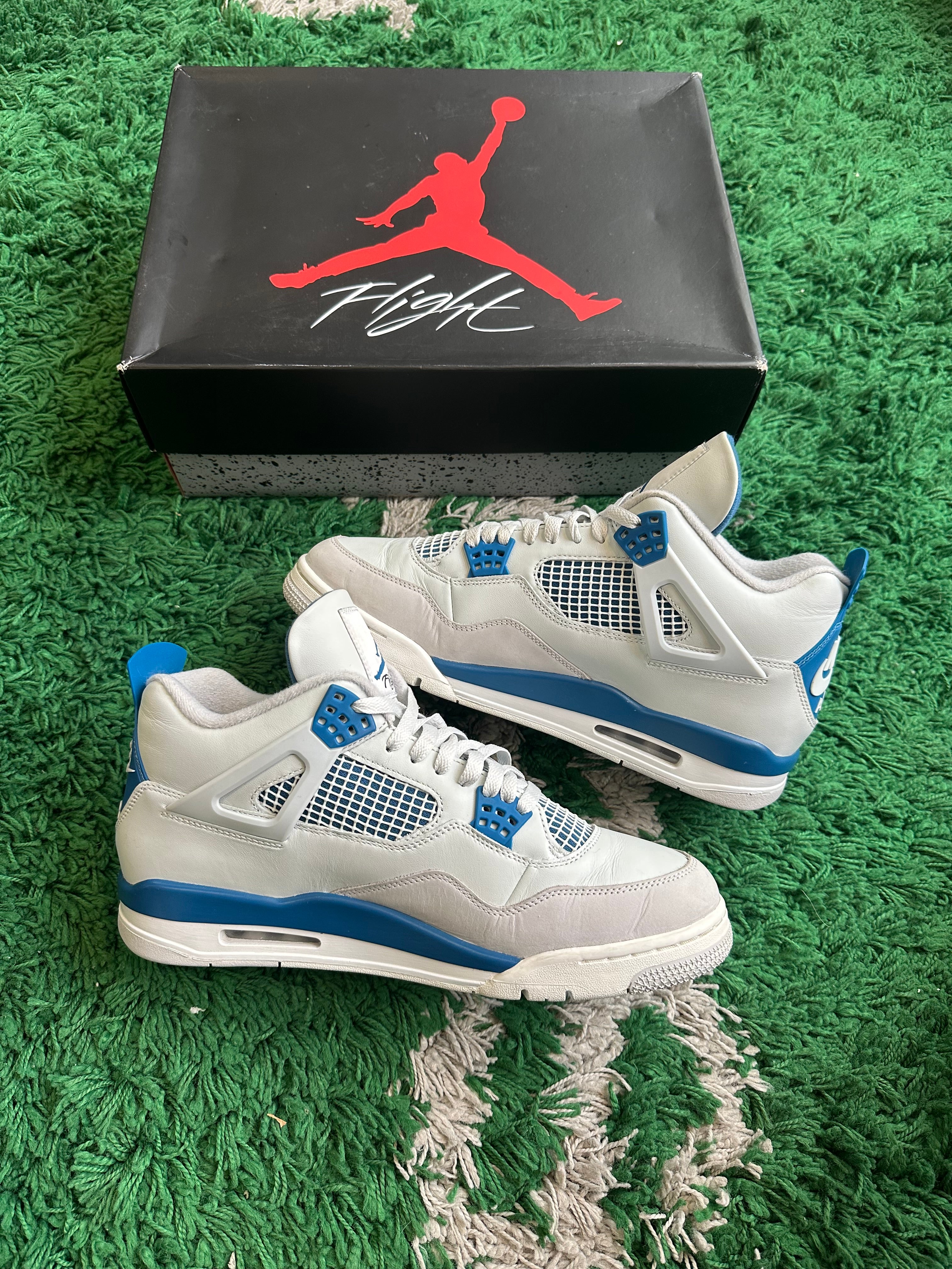 Jordan 4 “Military Blue”