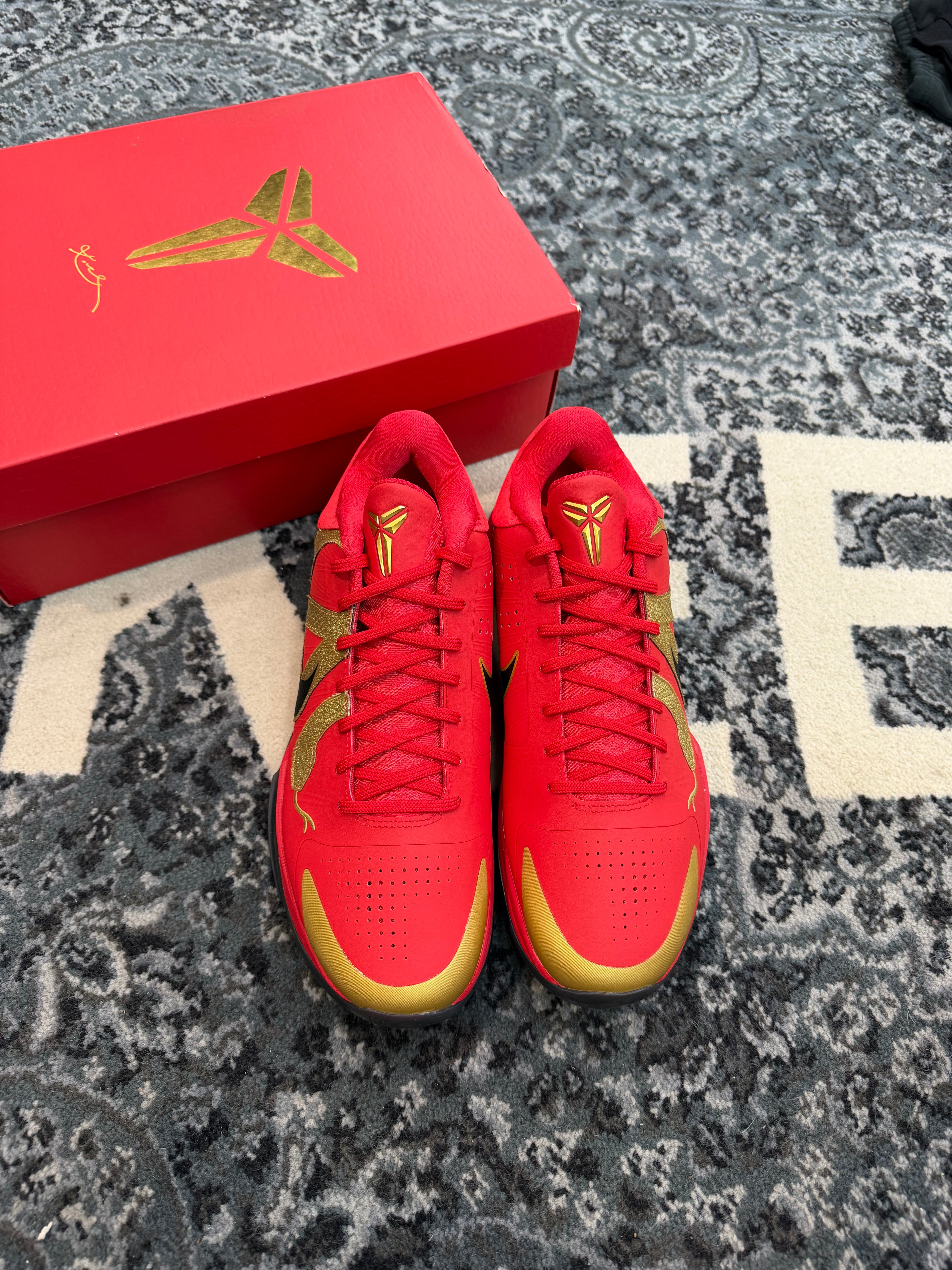Kobe 5 Protro “Year of the Mamba”