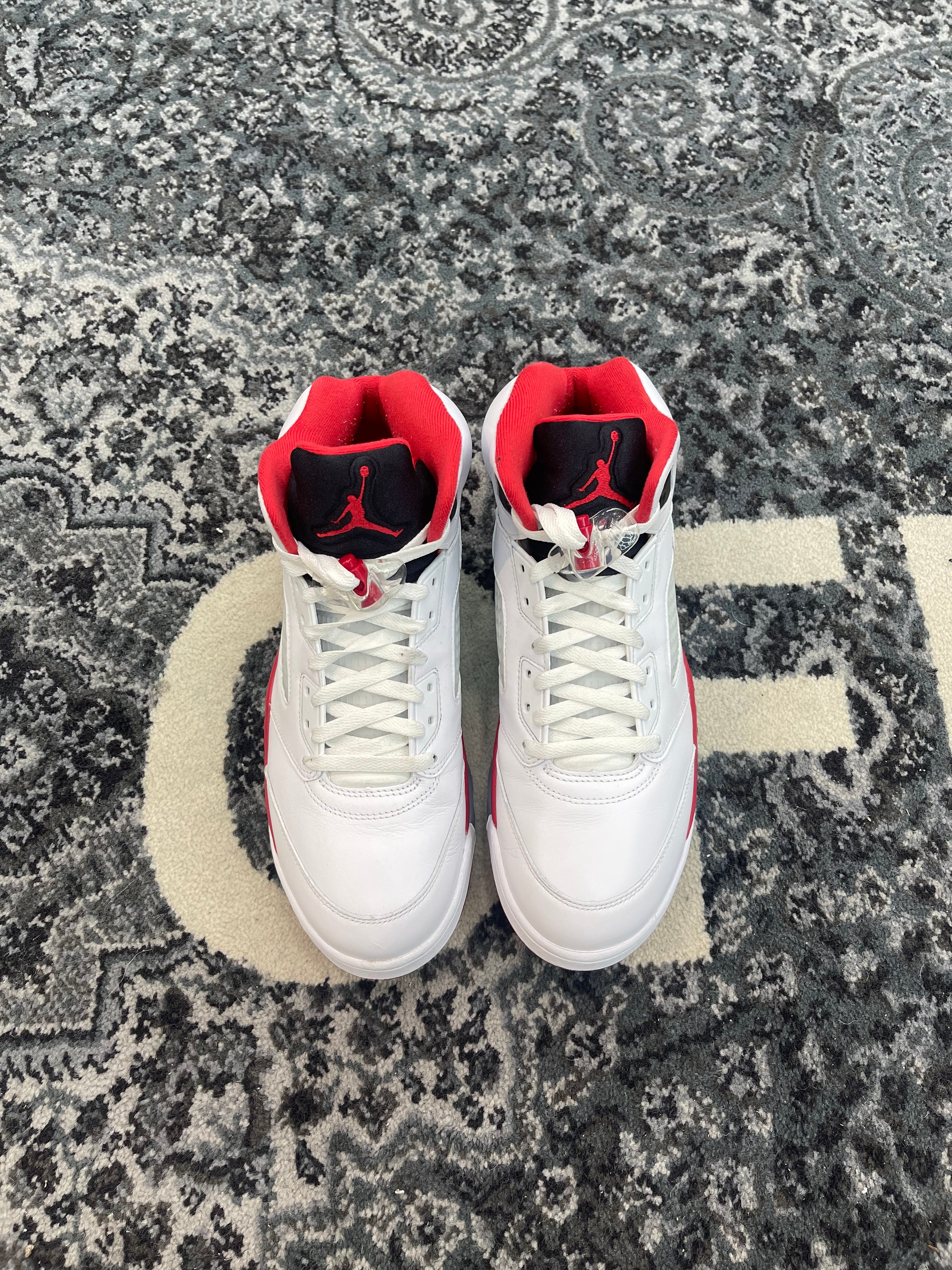 Jordan 5 “Fire Red Black Tongue”