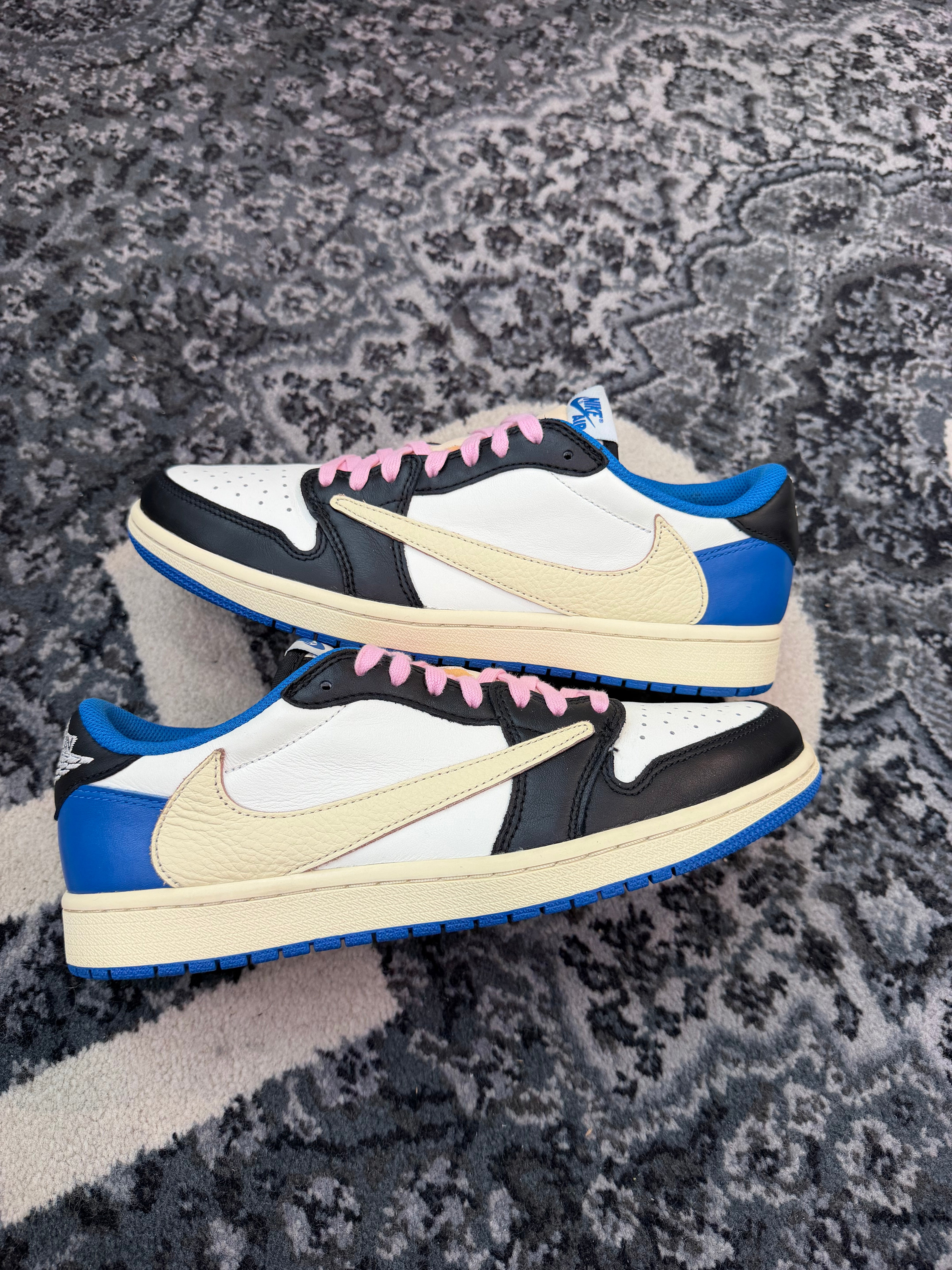 Jordan 1 Low x Travis Scott “Fragment”