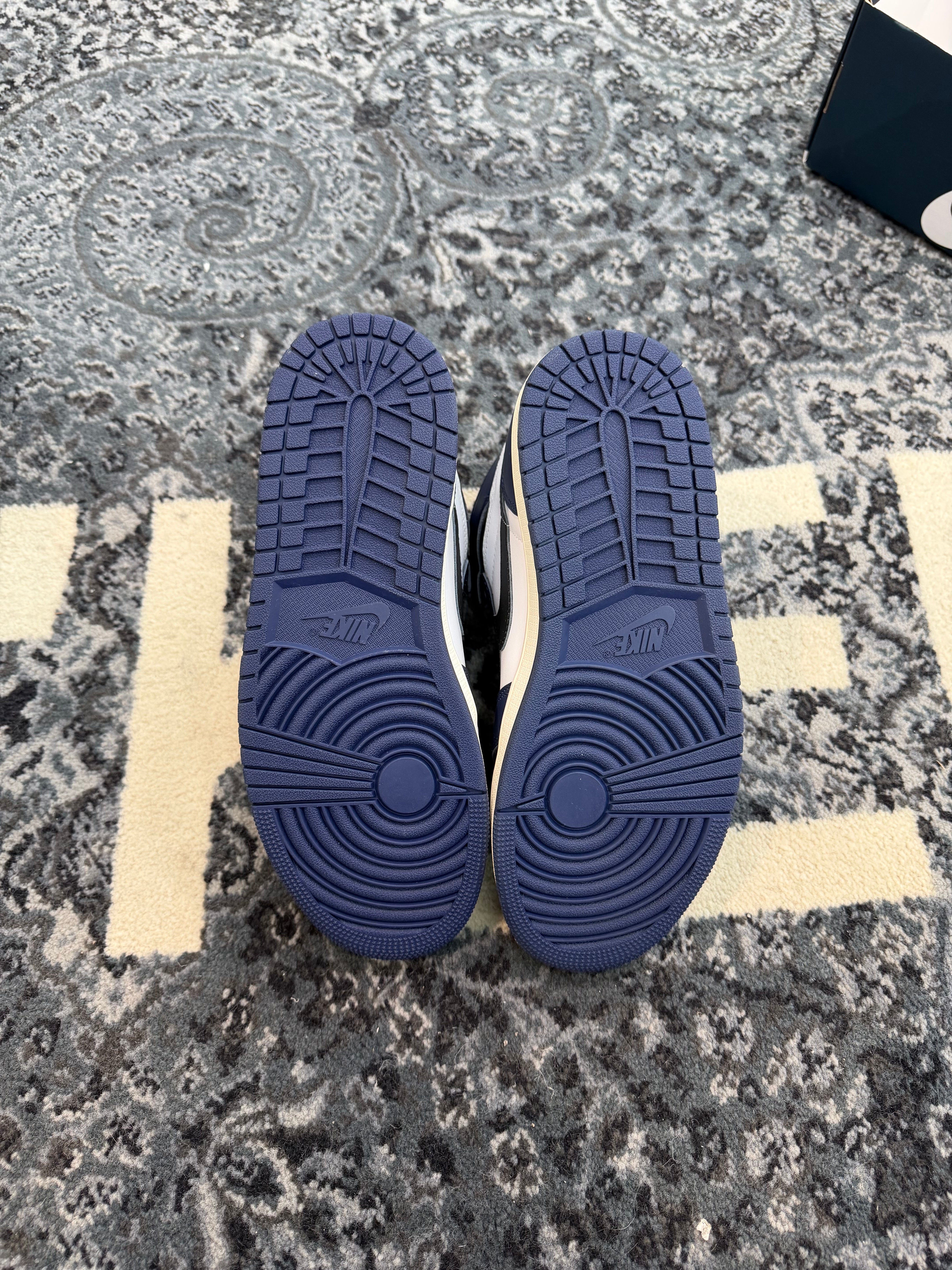 Jordan 1 High “Midnight Navy”