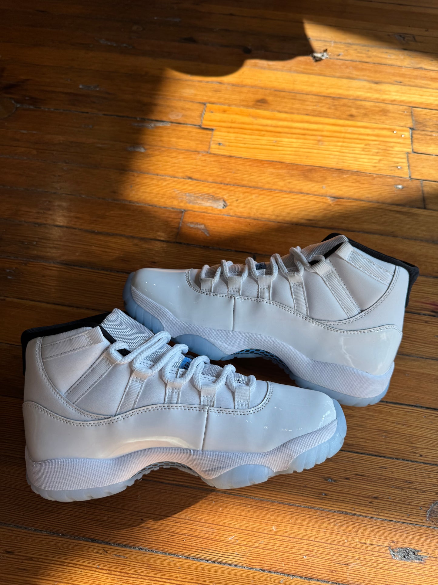 Jordan 11 “Legend Blue”