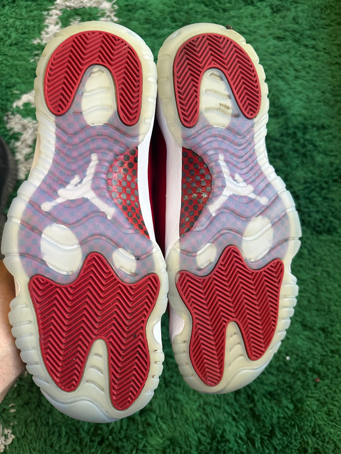 Jordan 11 “Cherry”