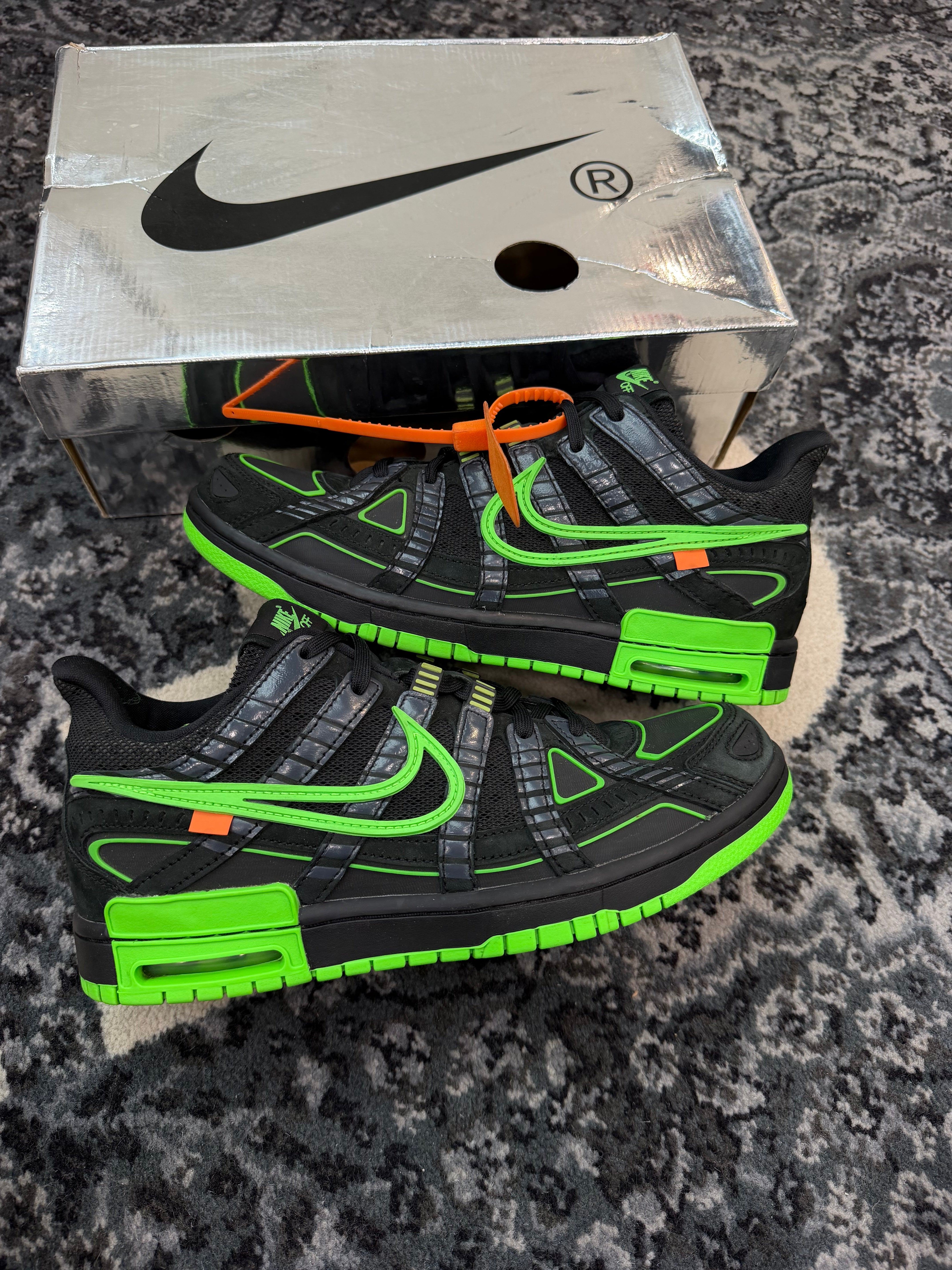 Nike Rubber Dunk Low x Off White “Green Strike”