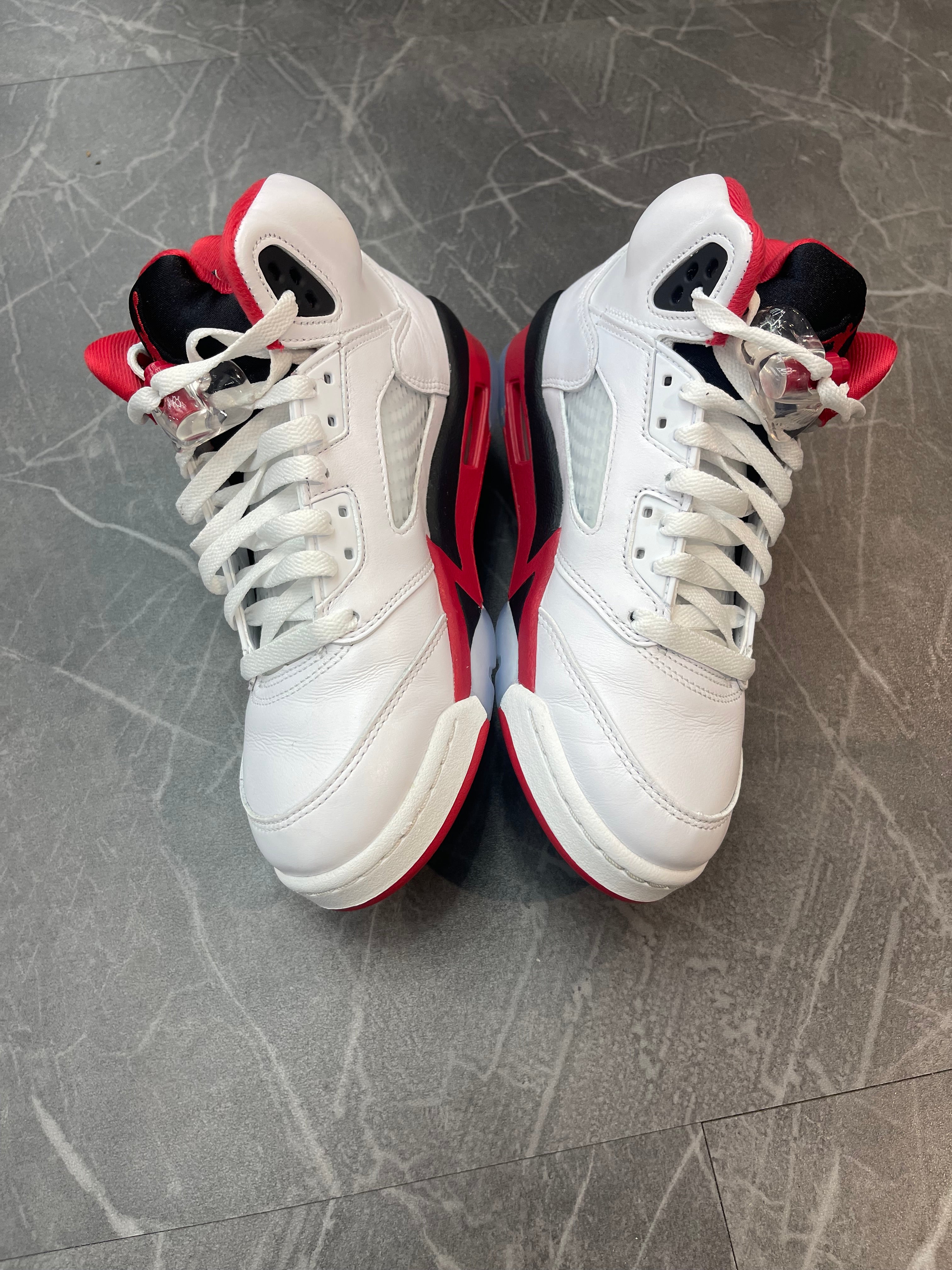Jordan 5 “Fire Red Black Tongue”