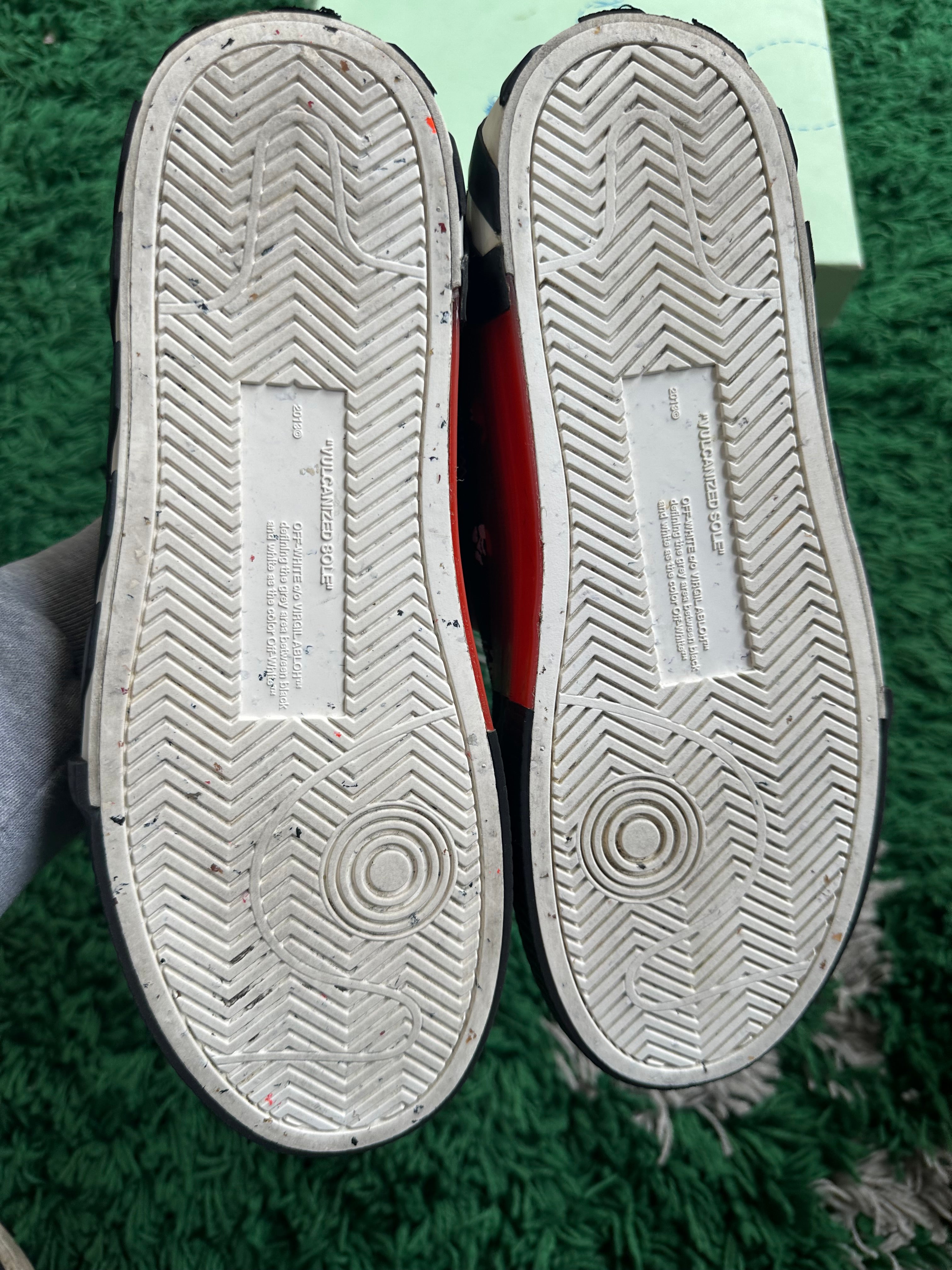 Off White Vulcanized Low “Blue Black”