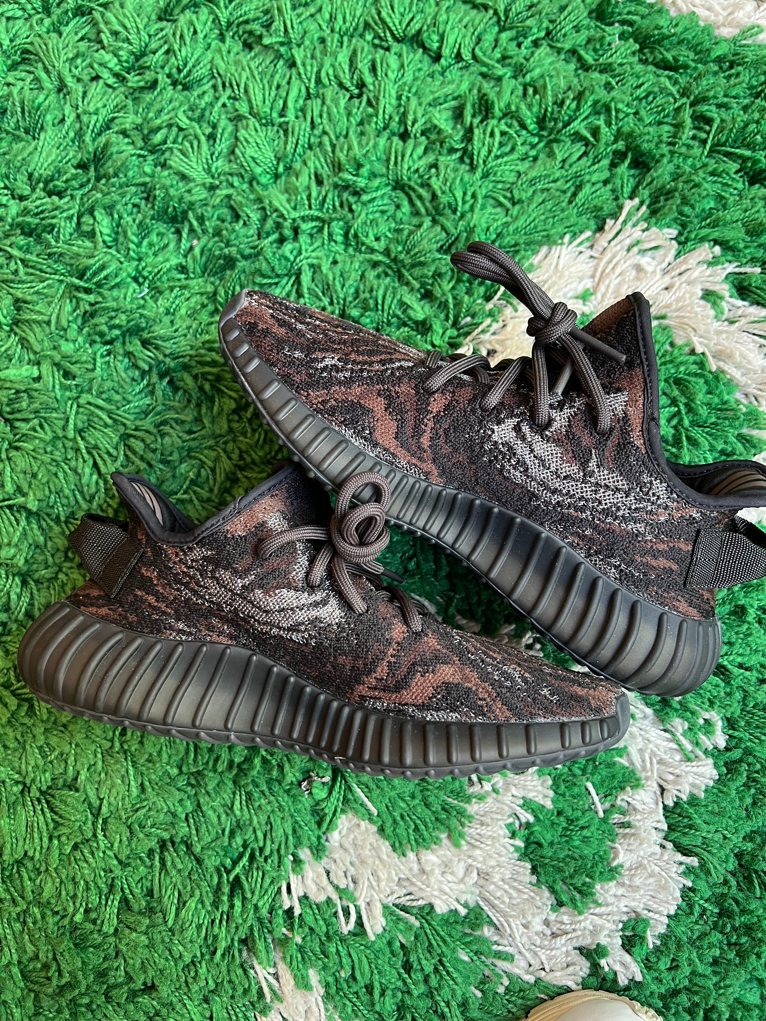Yeezy 350 “Mx Rock”