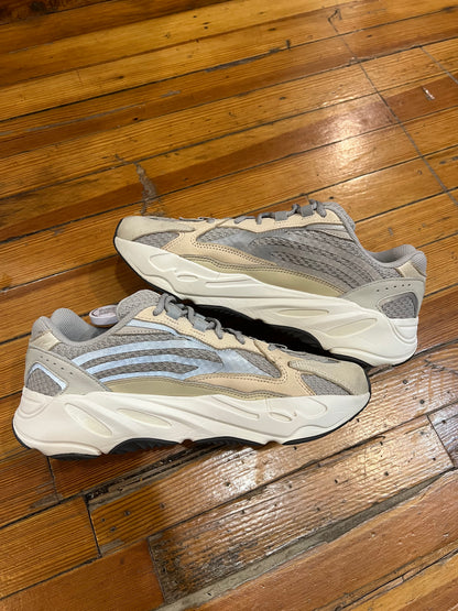 Yeezy 700 “Cream”