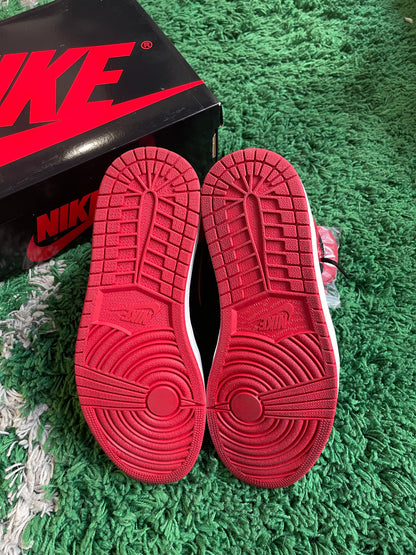Jordan 1 “Patent Bred”