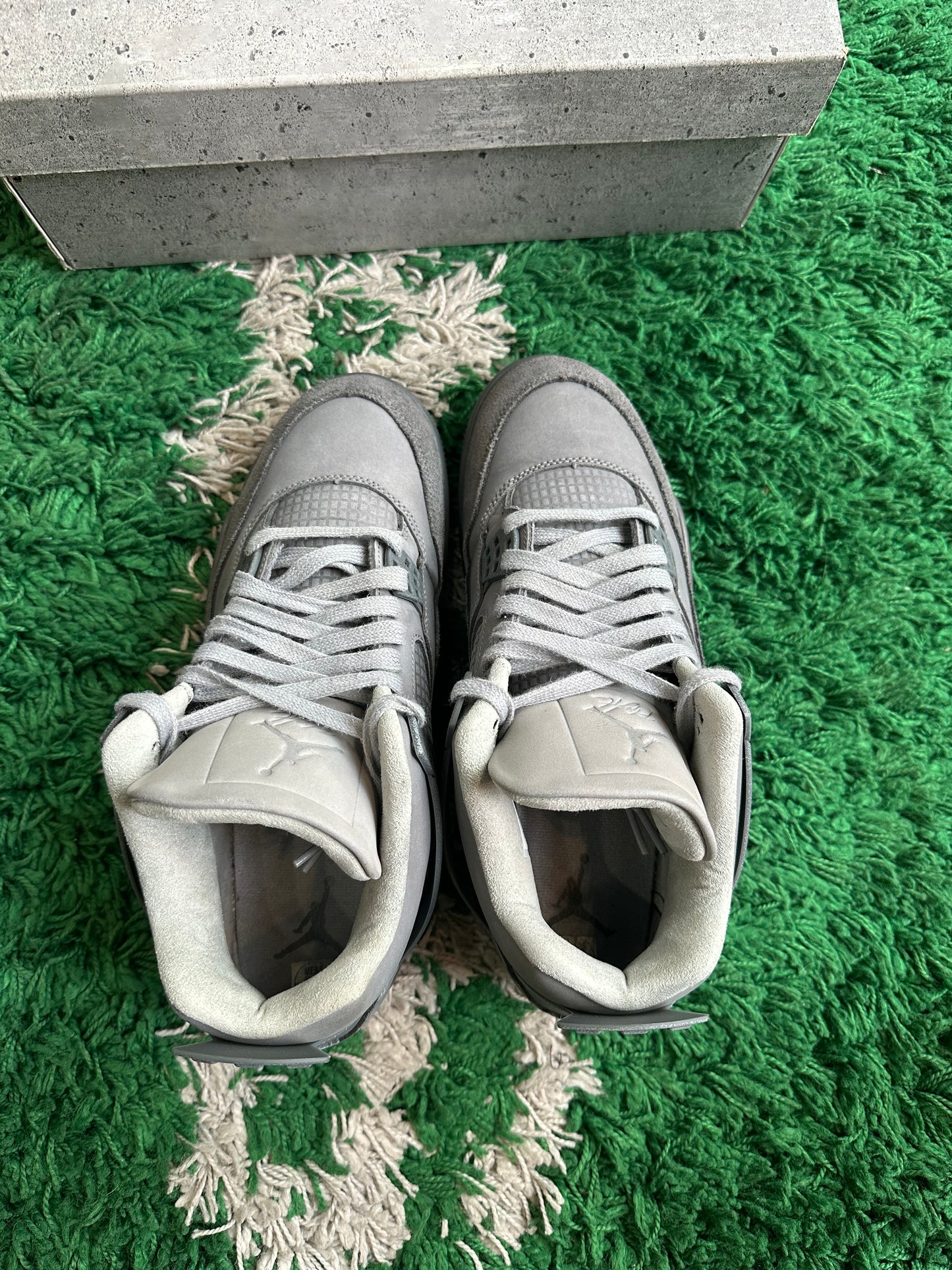 Jordan 4 “Wet Cement”