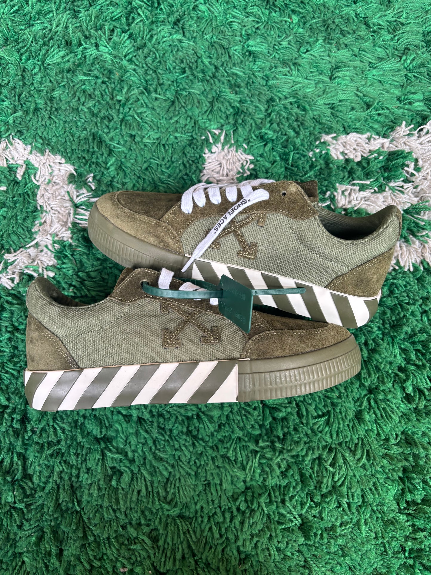 OFF-WHITE Vulc Low “Military Green”