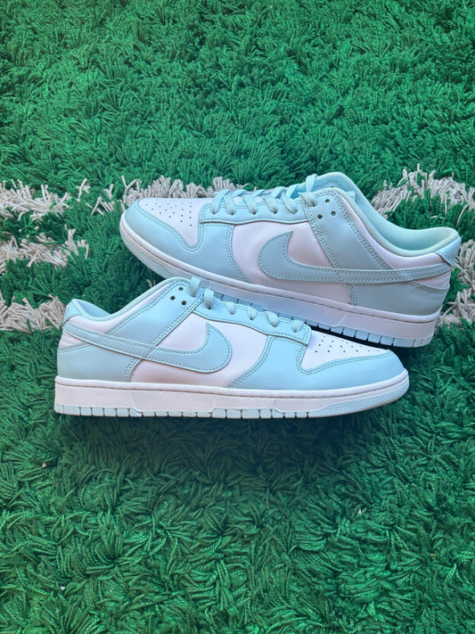 Nike Dunk Low “Glacier blue”