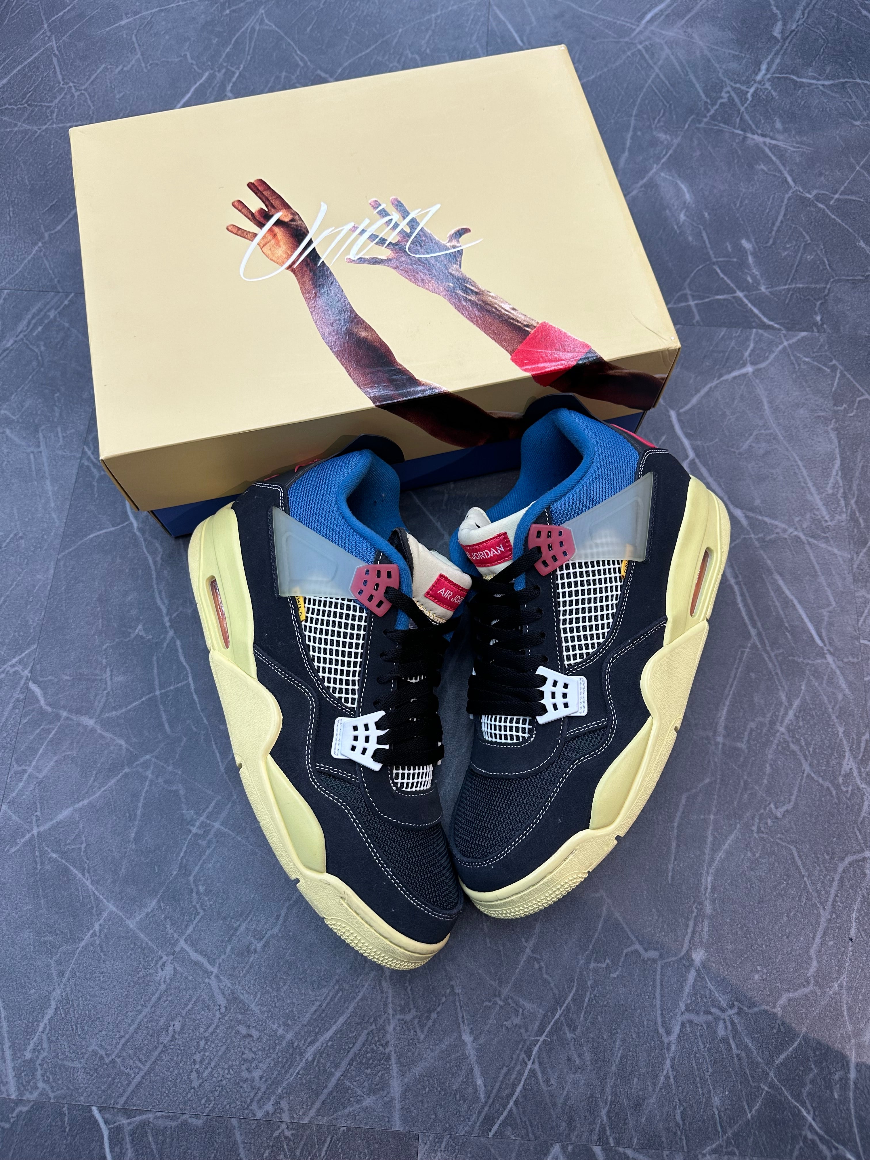 Jordan 4 Union “Off Noir”