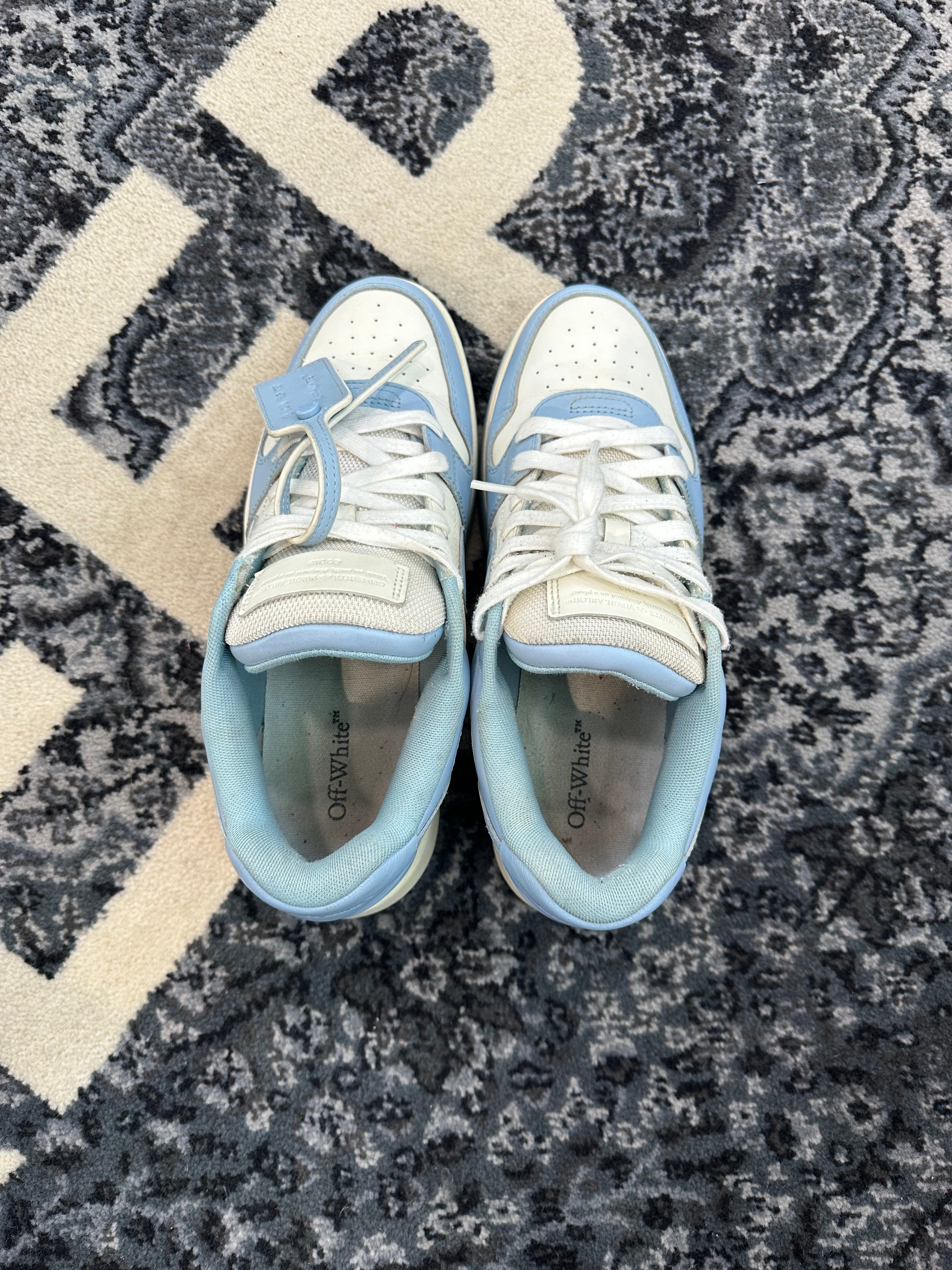 Off White Out Of Office “Light Blue”