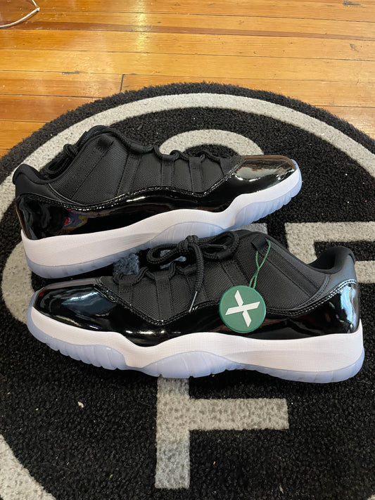 Jordan 11 Low “Space Jam”