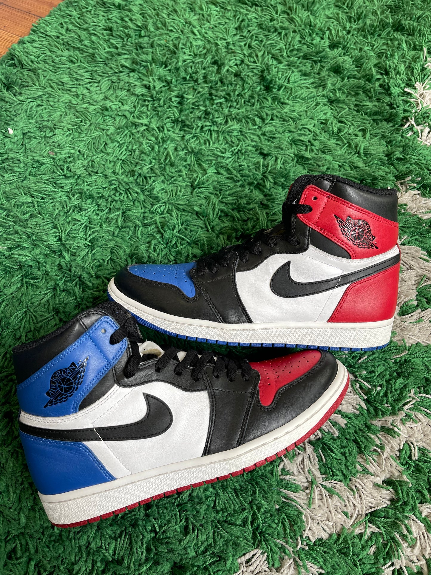 Jordan 1 High “Top 3”