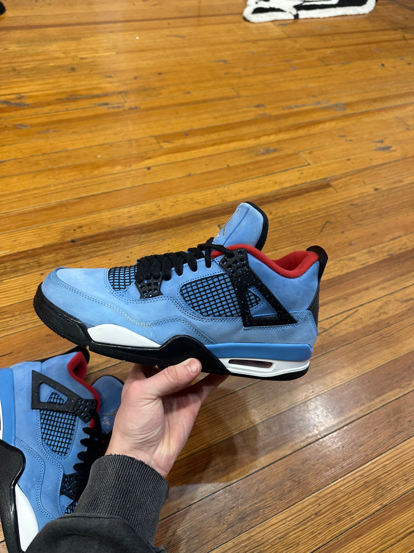 Travis Scott x Jordan 4 “Cactus Jack”