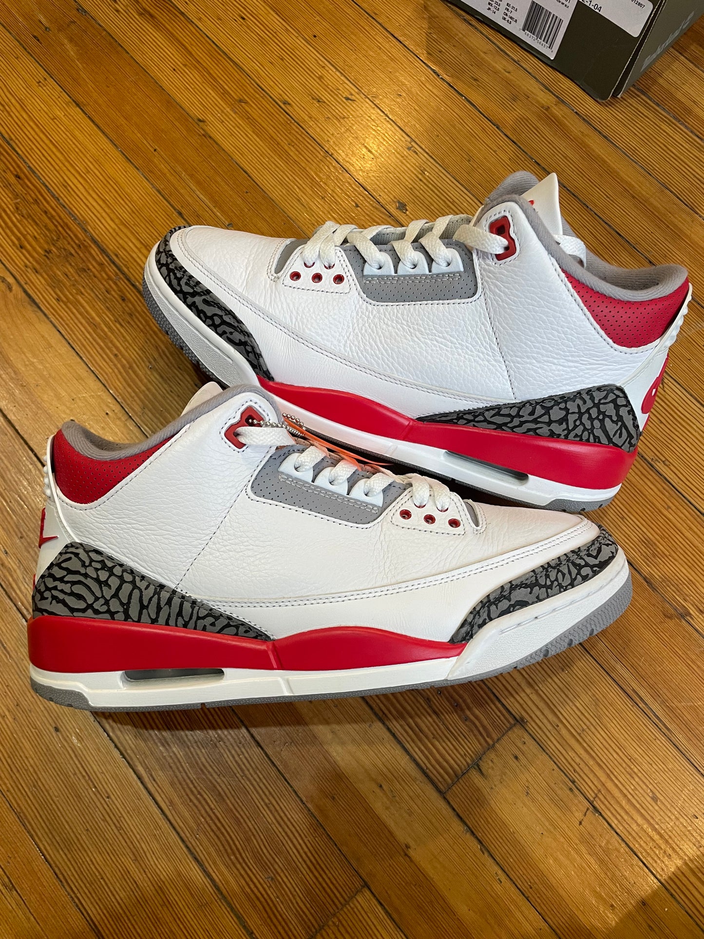 Jordan 3 “Fire Red”