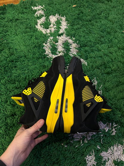 Jordan 4 “Thunder”