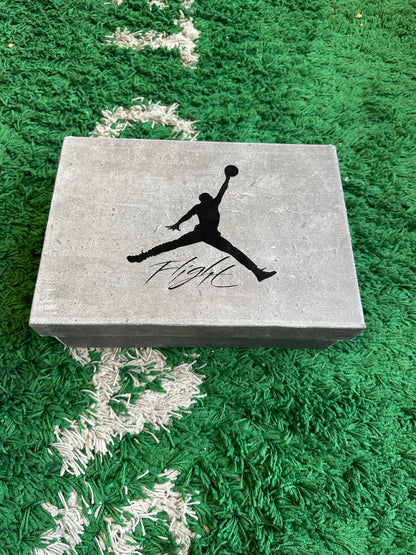 Jordan 4 “Cave stone”