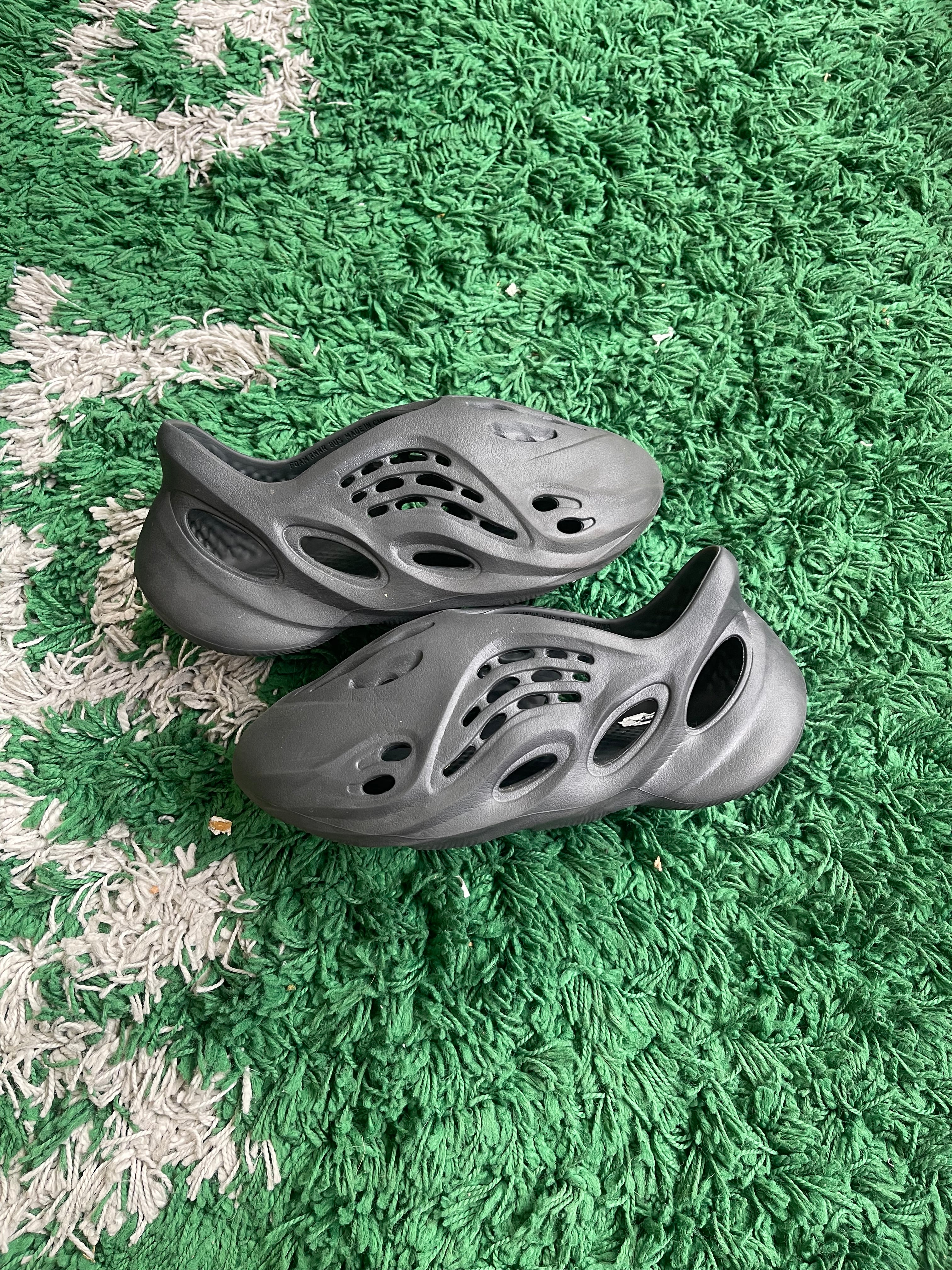 Yeezy FOAM Runner “Onyx”