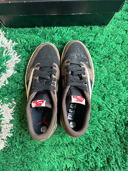 Jordan 1 Low Travis Scott “Mocha”