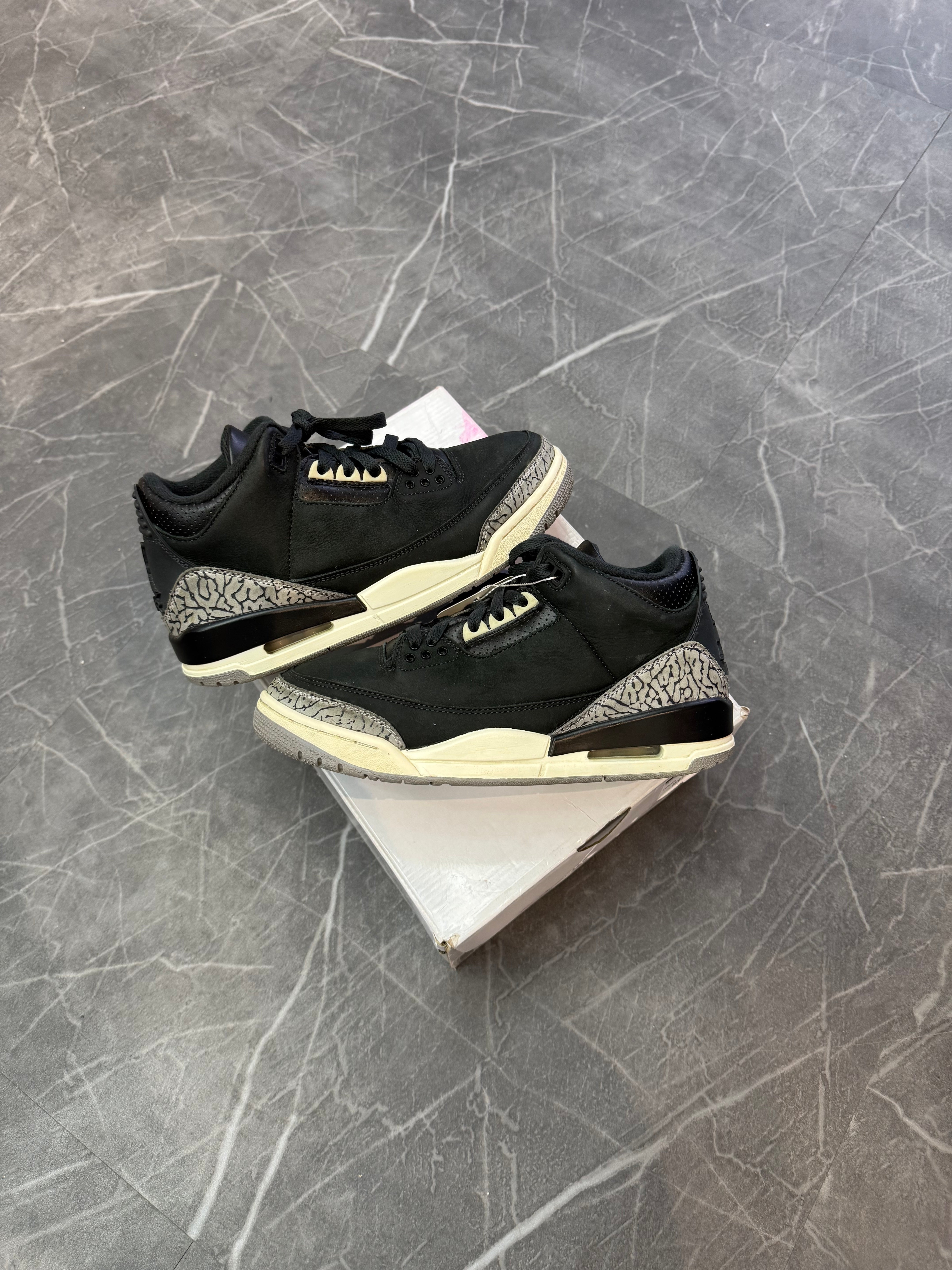 Sunday Steals Jordan 3 “Off Noir”