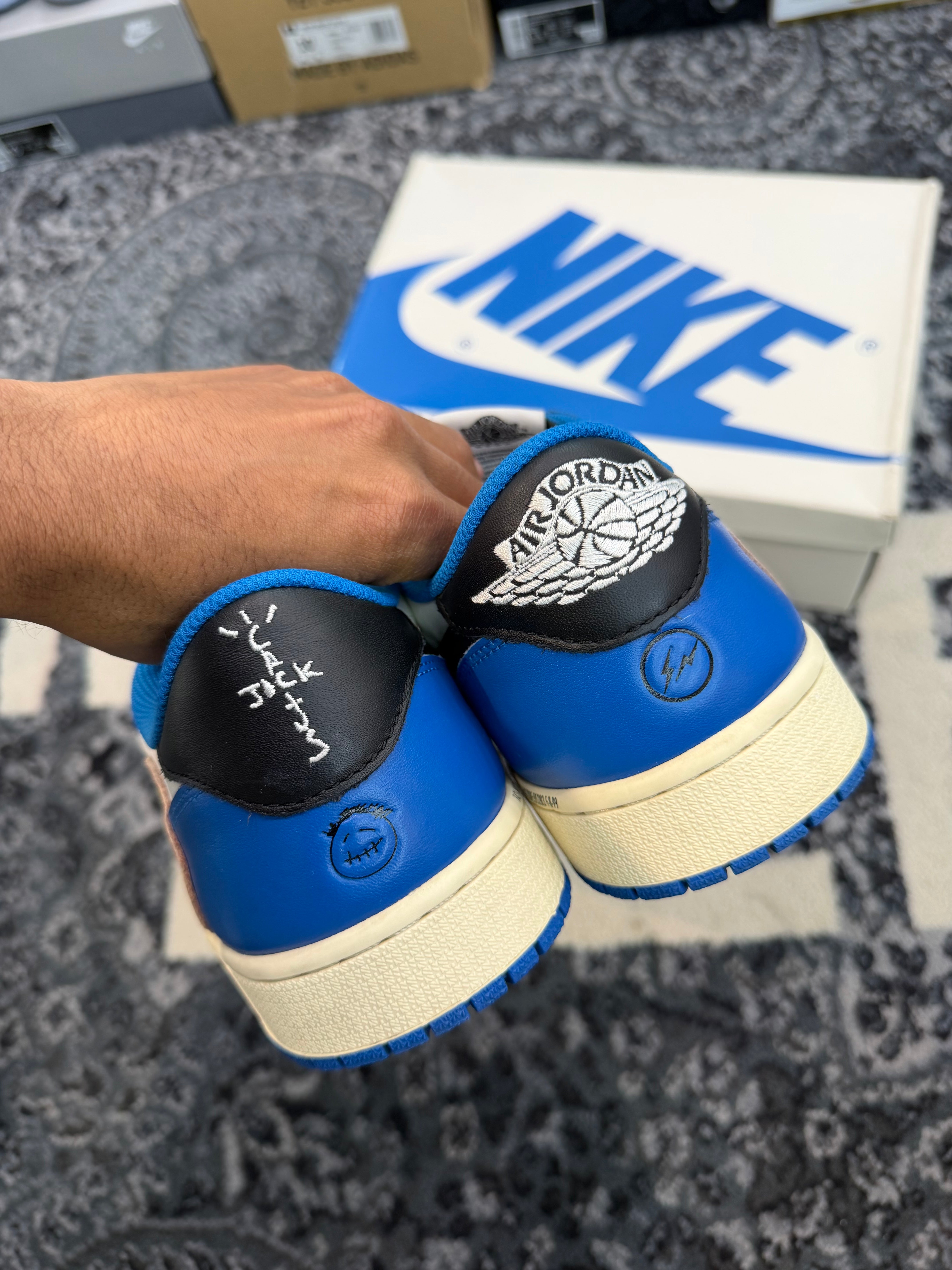 Jordan 1 Low x Travis Scott “Fragment”